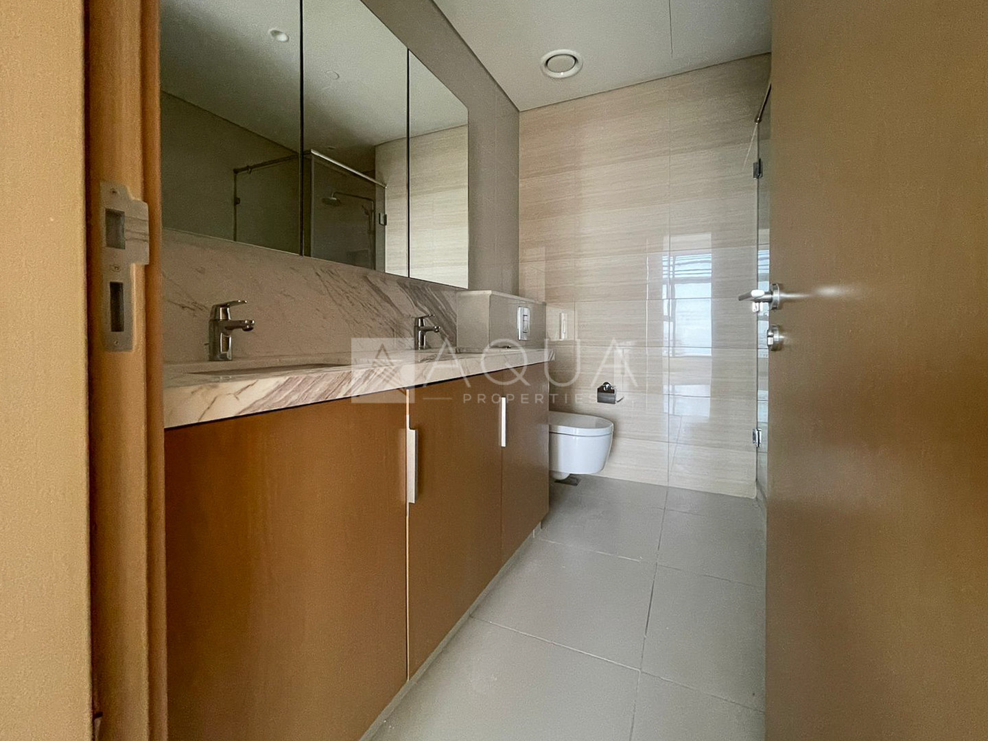 Vacant | Corner Unit | Direct Park Access