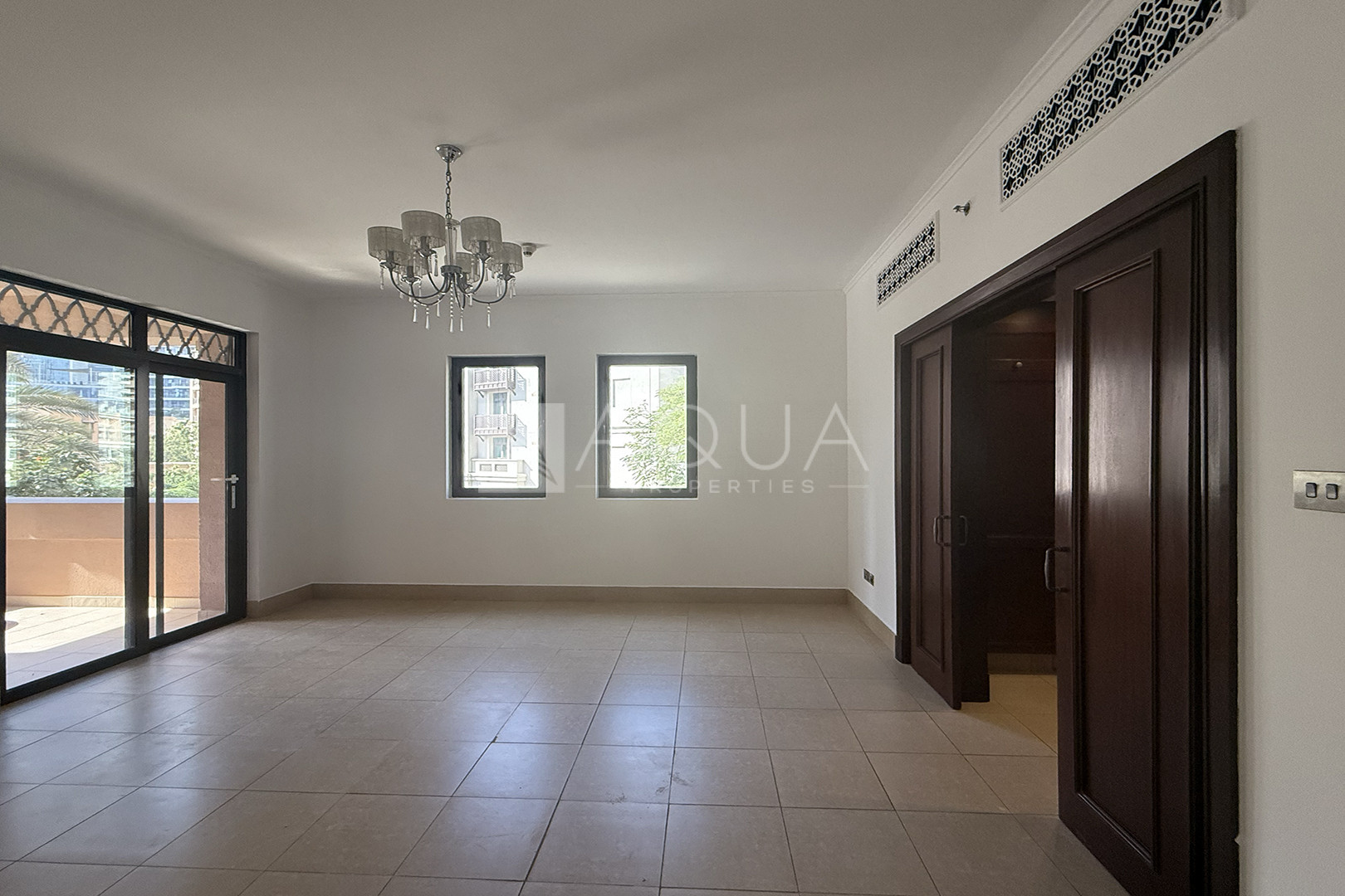 Chiller Free | Fully Fitted Open Kitchen | Well Maintained