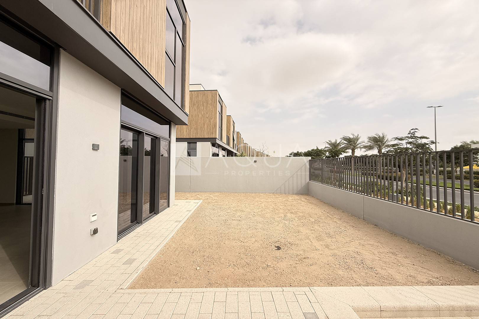 BRAND NEW | READY TO MOVE IN| SINGLE ROW