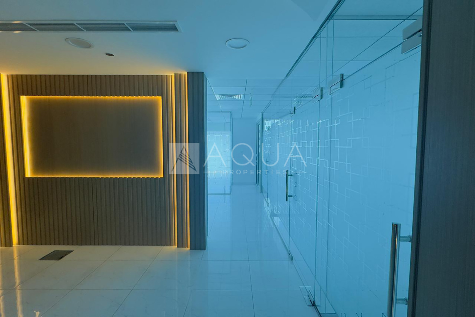 Elegant Office with 3 Parkings | Ready to Occupy