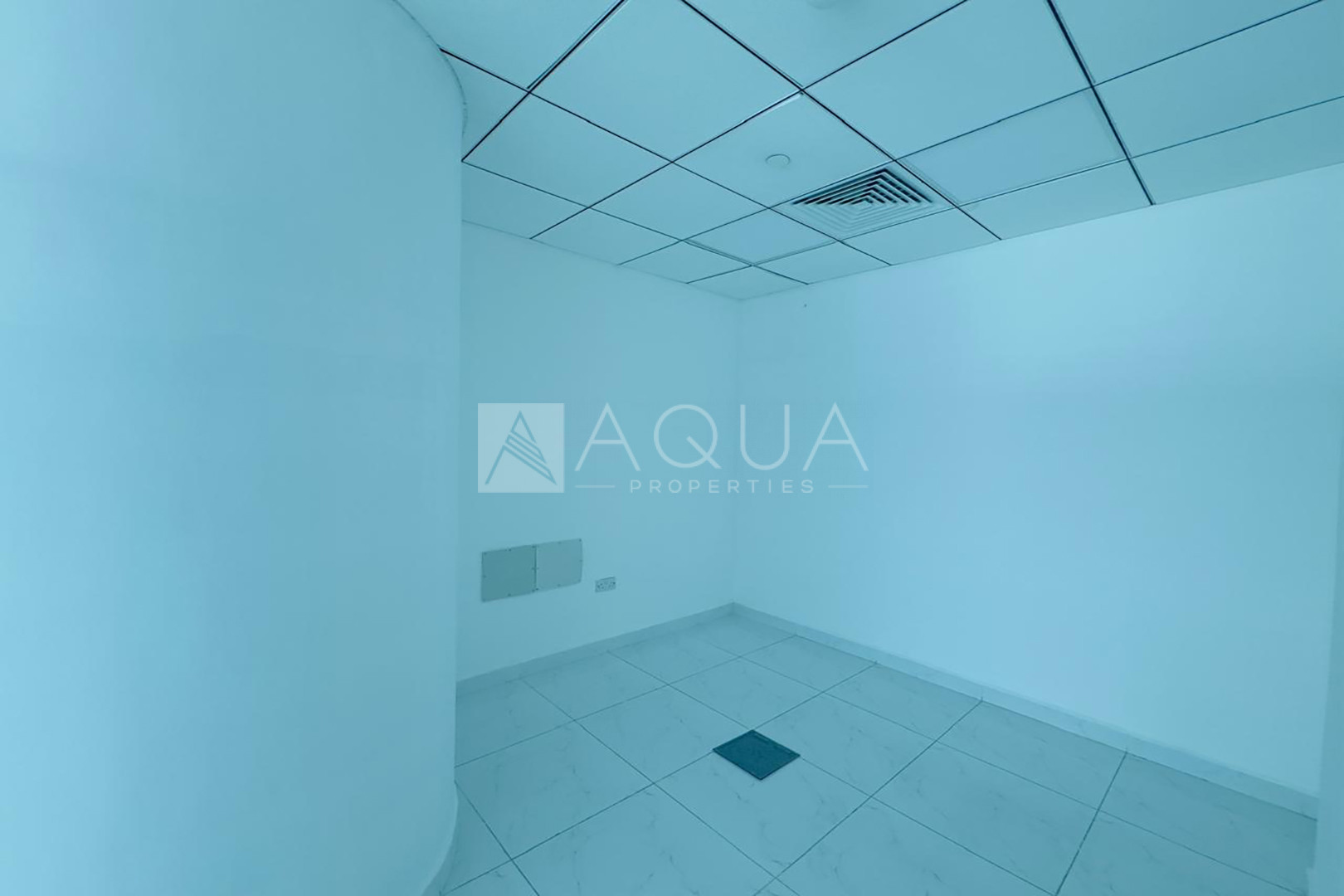 Elegant Office with 3 Parkings | Ready to Occupy