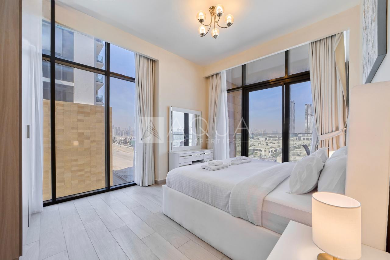  Lagoon & Burj Khalifa Views in Azizi Riviera