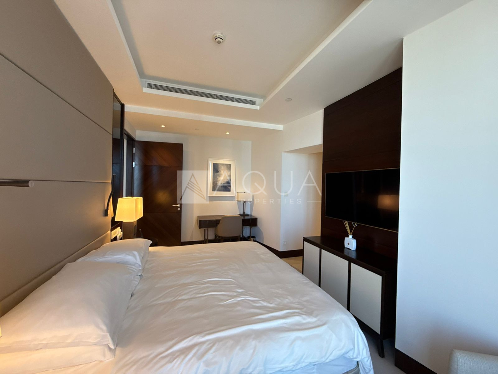 Sheikh Zayed Road View | Fully Furnished | Vacant