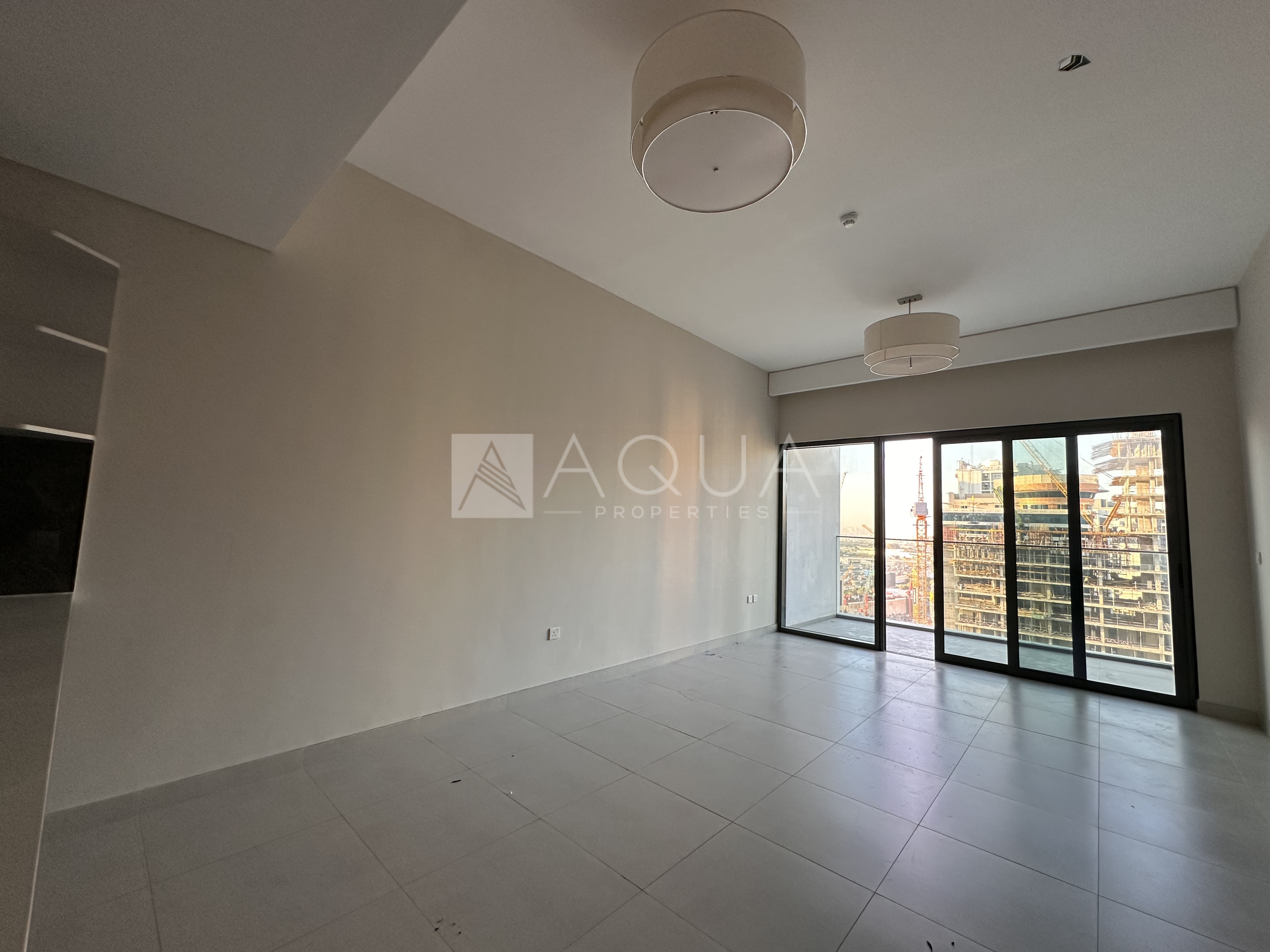 2 Bedrooms | Community View | Vacant | 4 Cheques