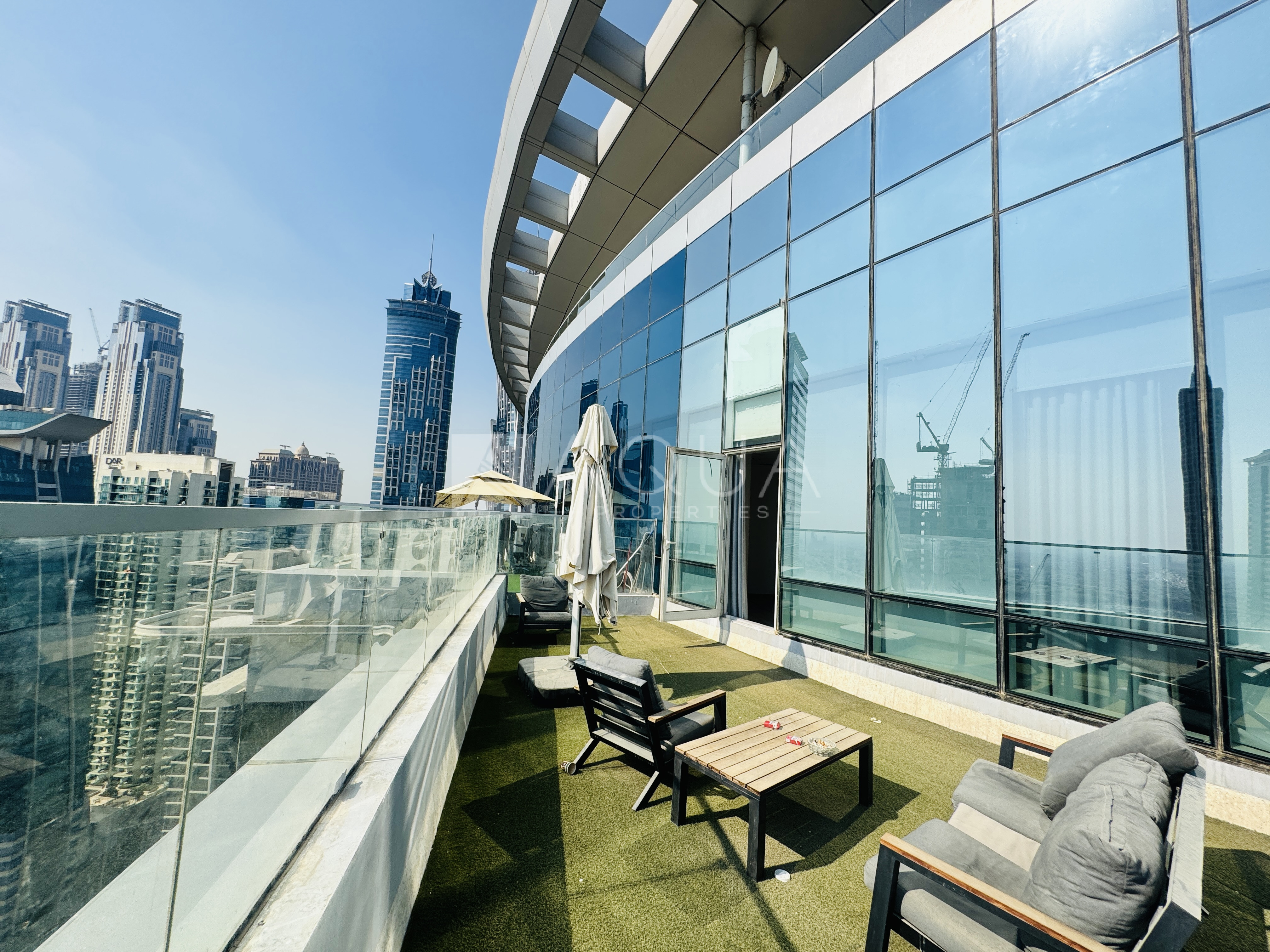 High-Floor Office | Fitted | Community View