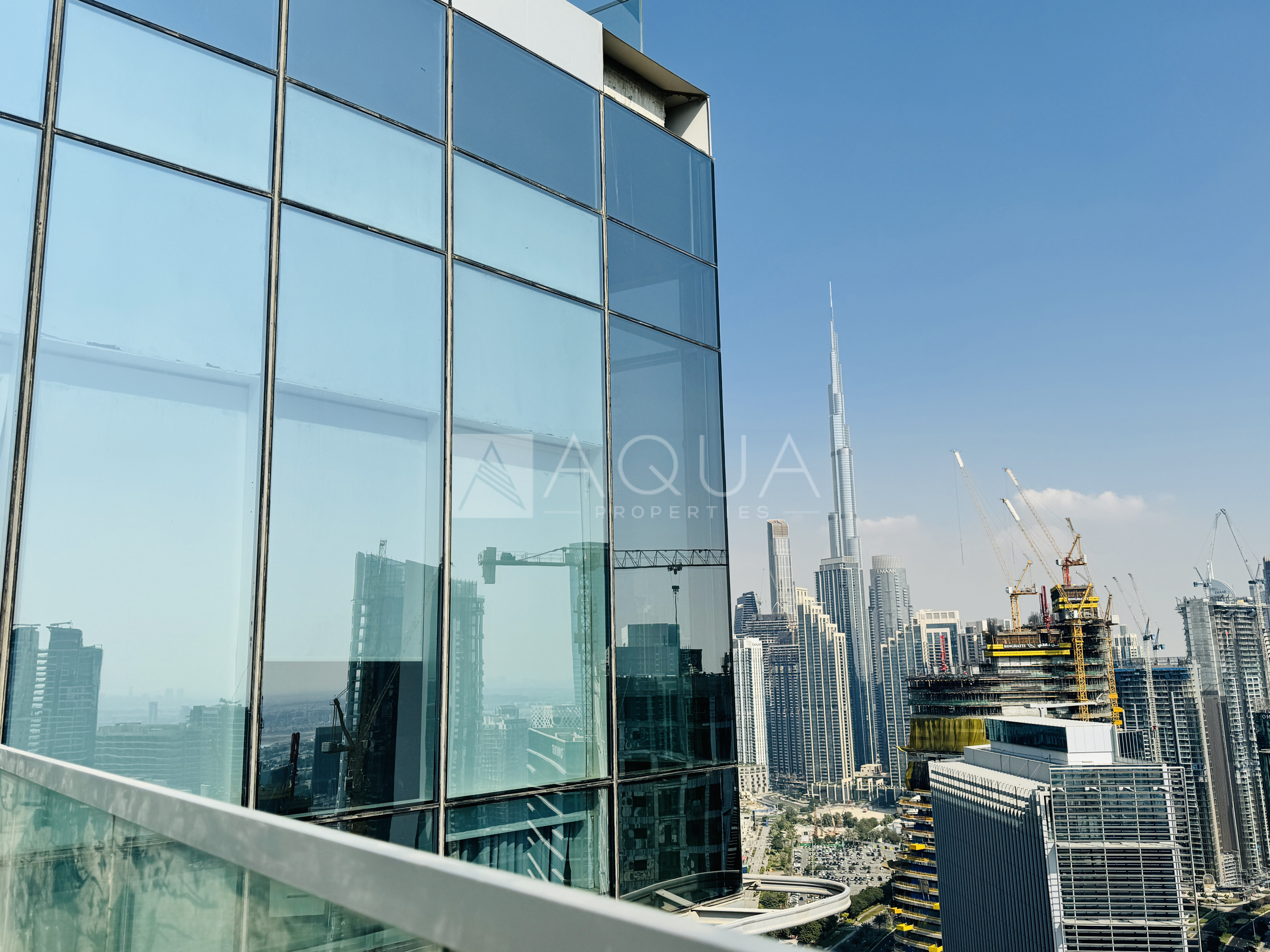 High-Floor Office | Fitted | Community View