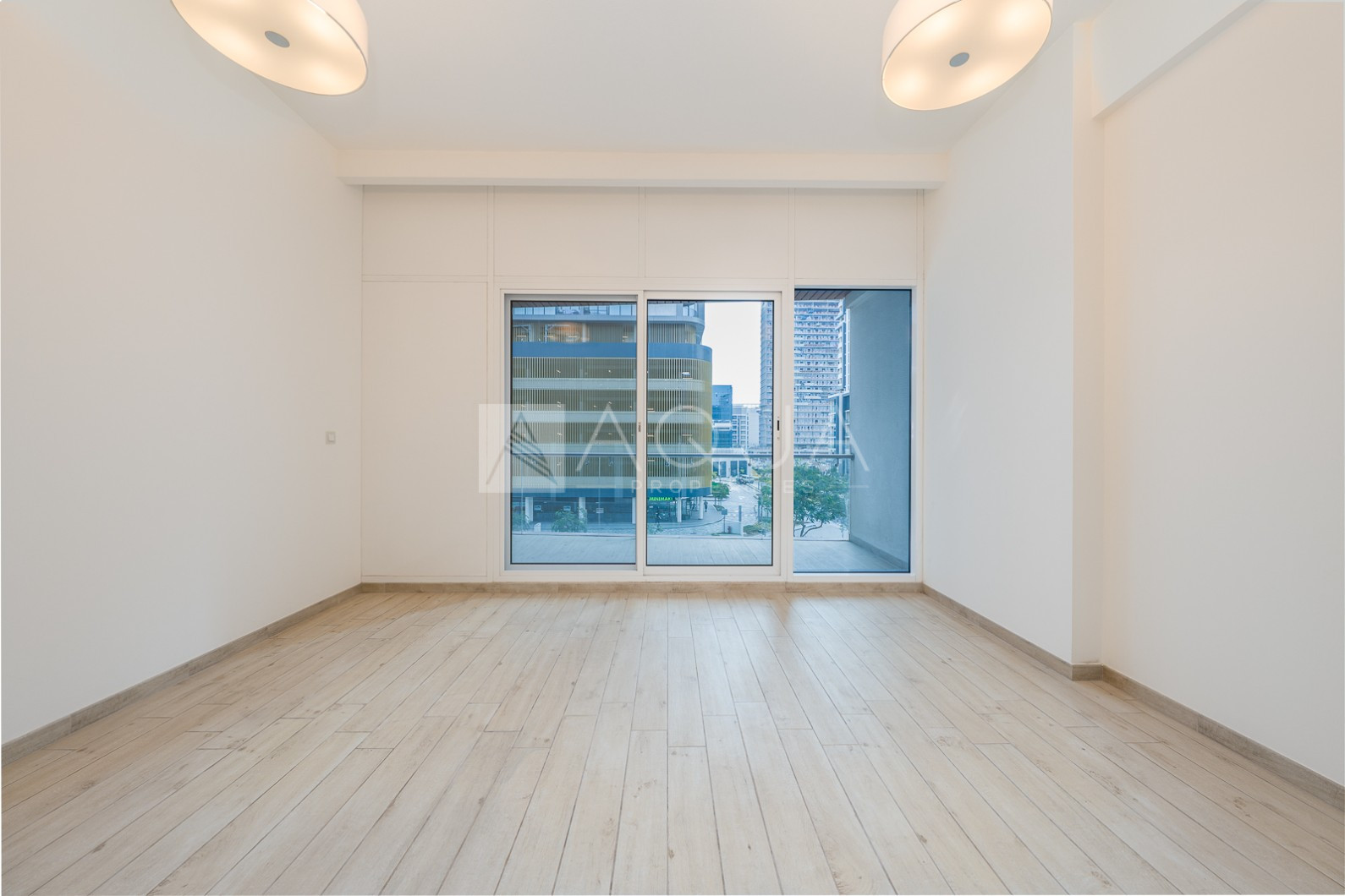 Spacious 1BR | Blvd View | Ready to Move