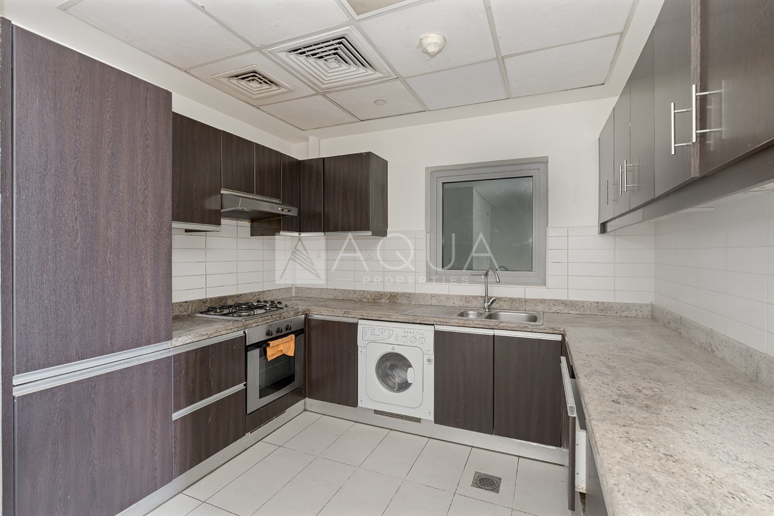 Spacious Layout | Vacant and Ready | Investor deal