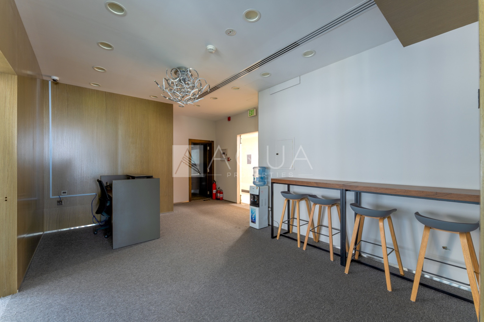 Elegant Office | 2 Parkings | Ready to Occupy