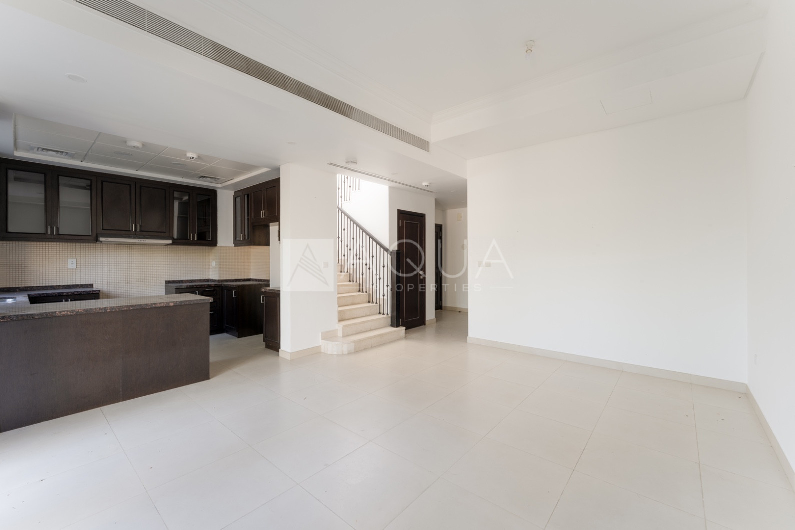 Single Row | Type D+ | Landscaped | Vacant