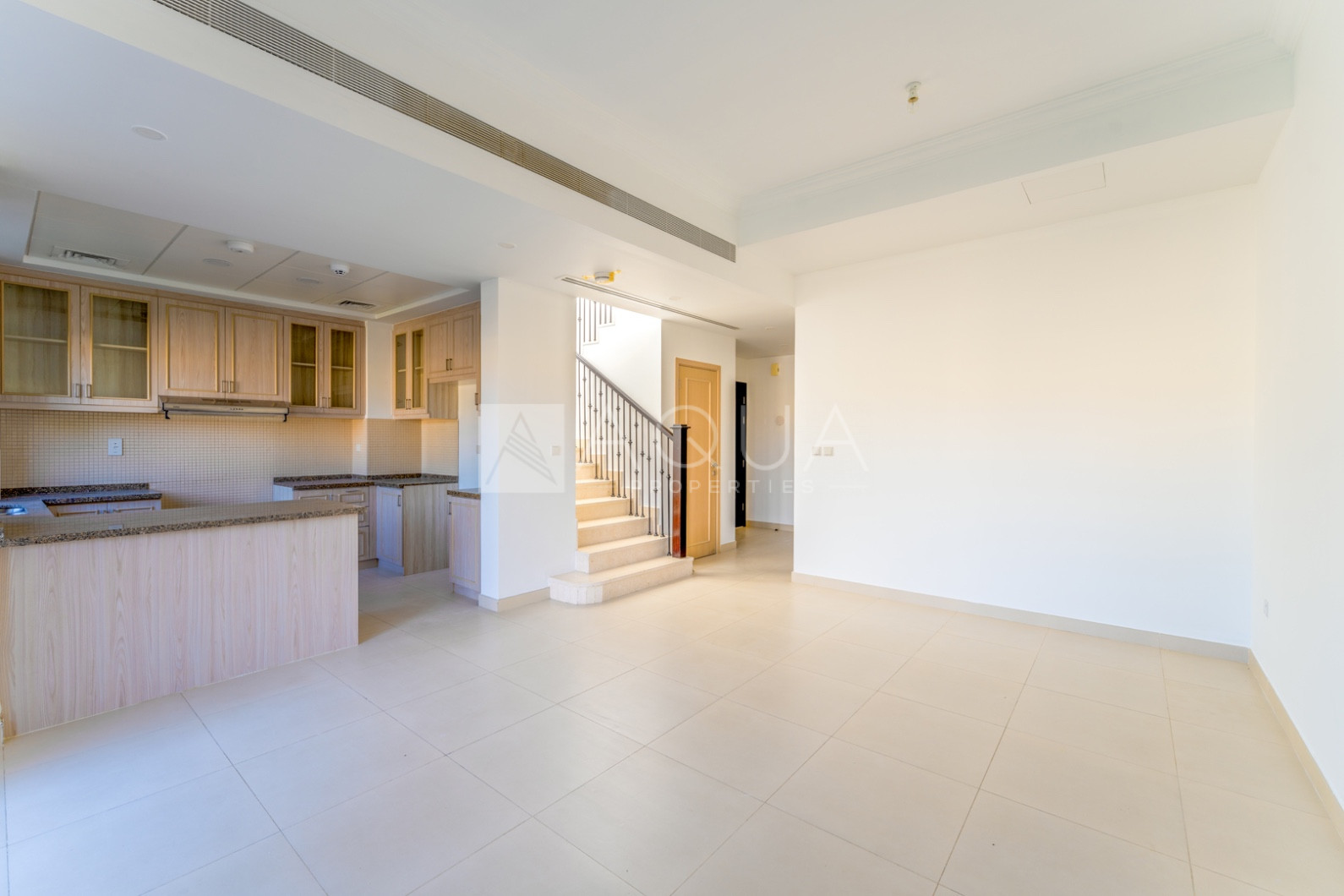 Single Row | Type D+ | Landscaped | Vacant