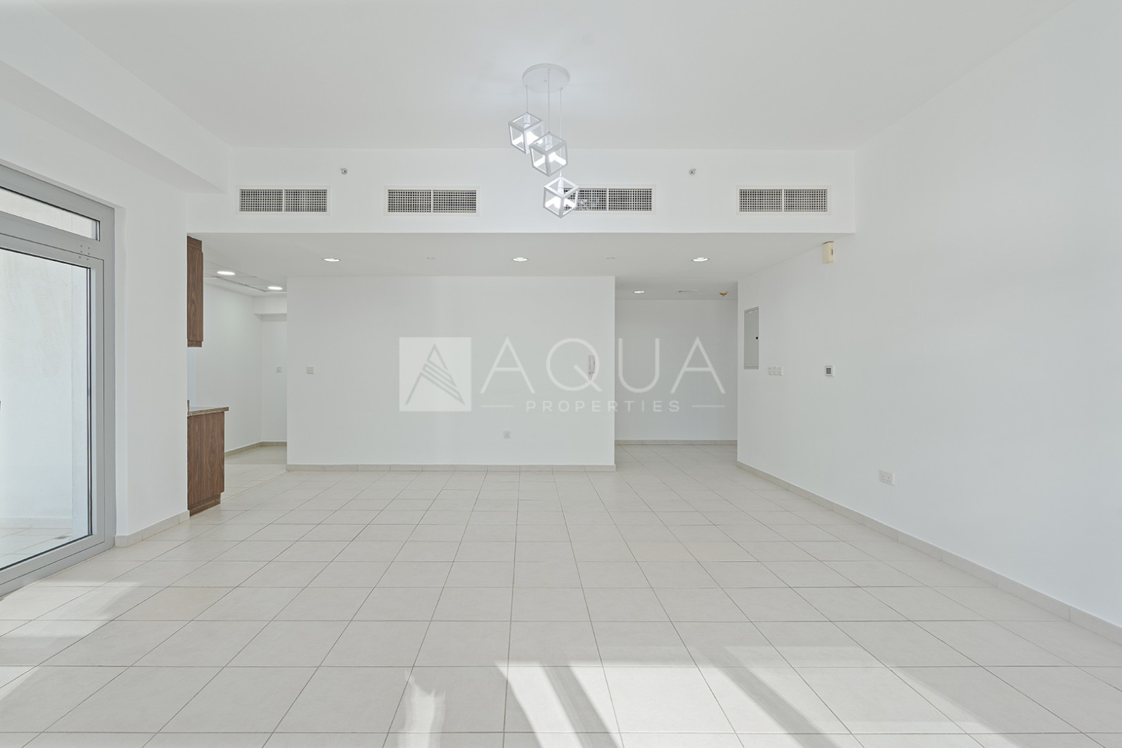 Vacant | High Floor | Massive Living Room | Sheikh Zayed Road View