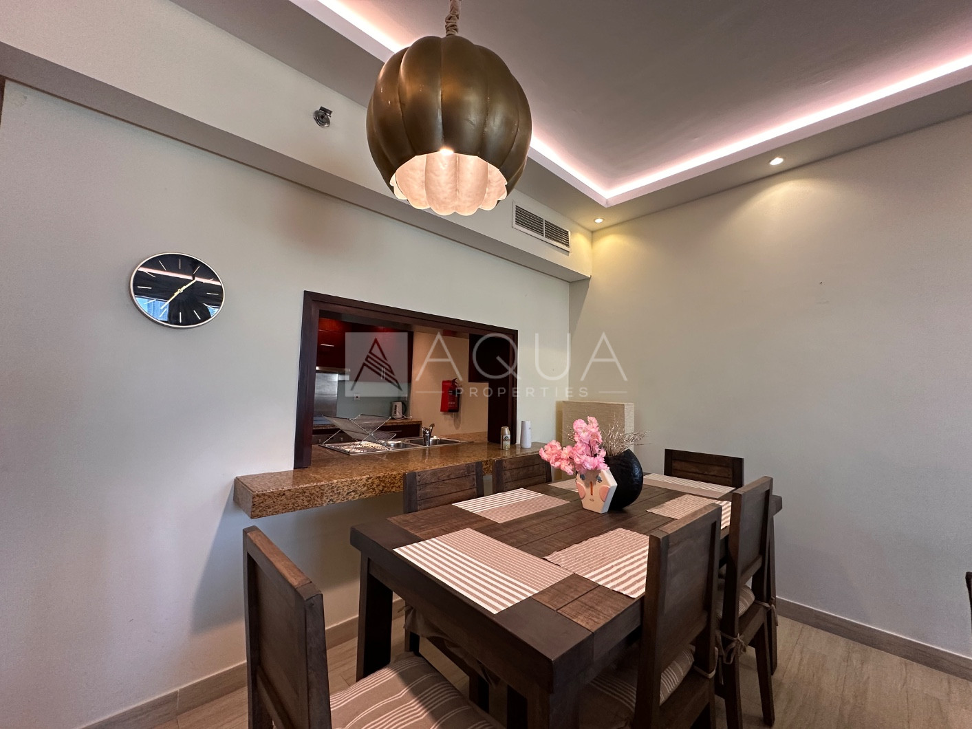 Fully Furnished | Burj Khalifa View | 4 Cheques