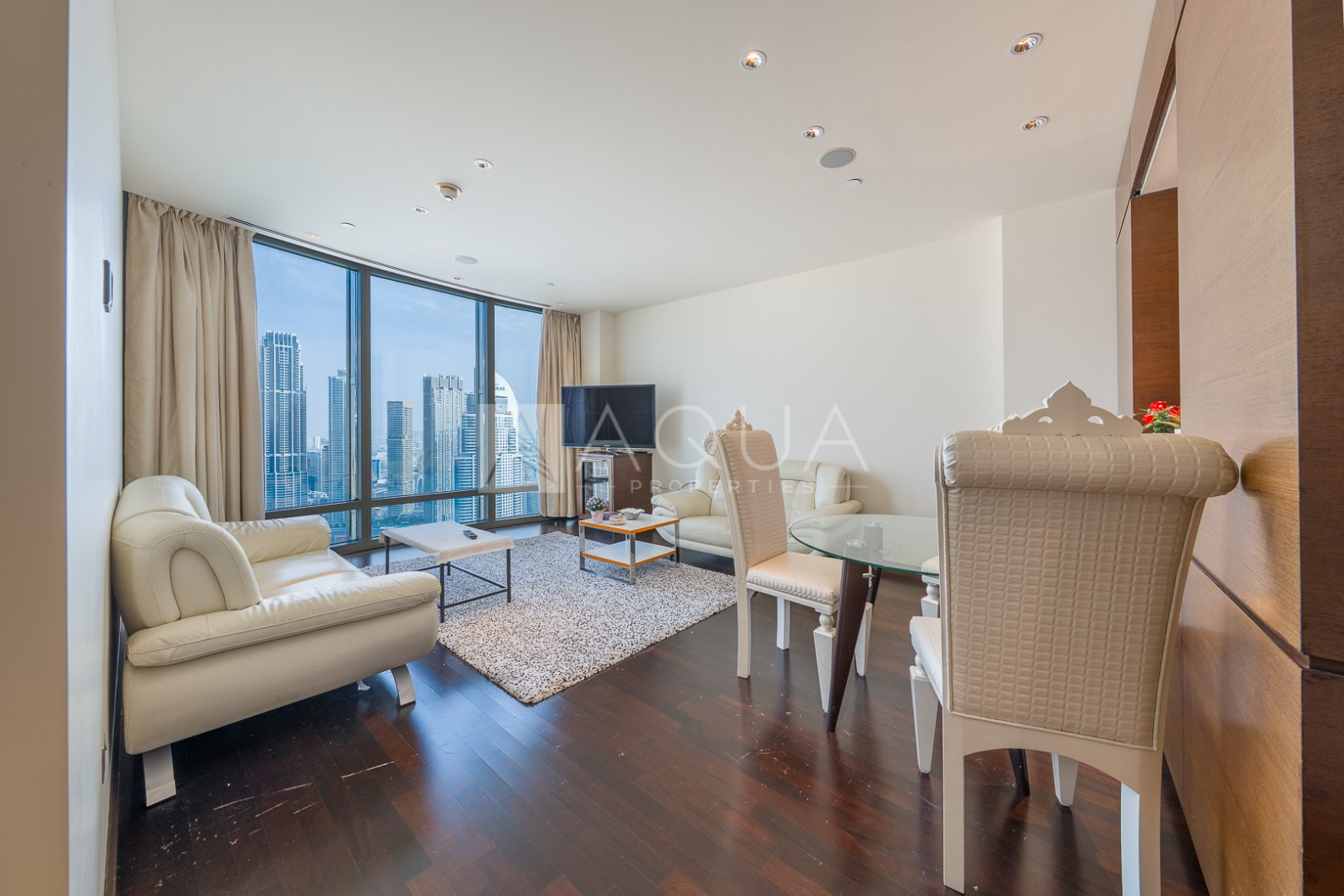 Full Fountain View | High Floor l Vacant