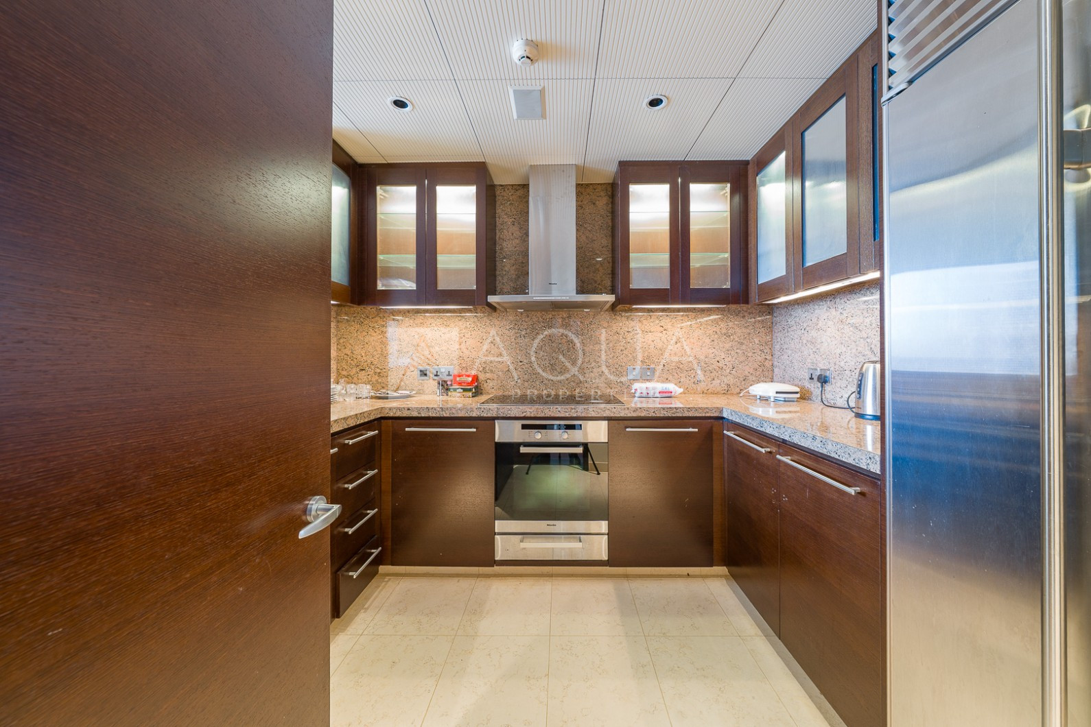 Full Fountain View | High Floor l Vacant