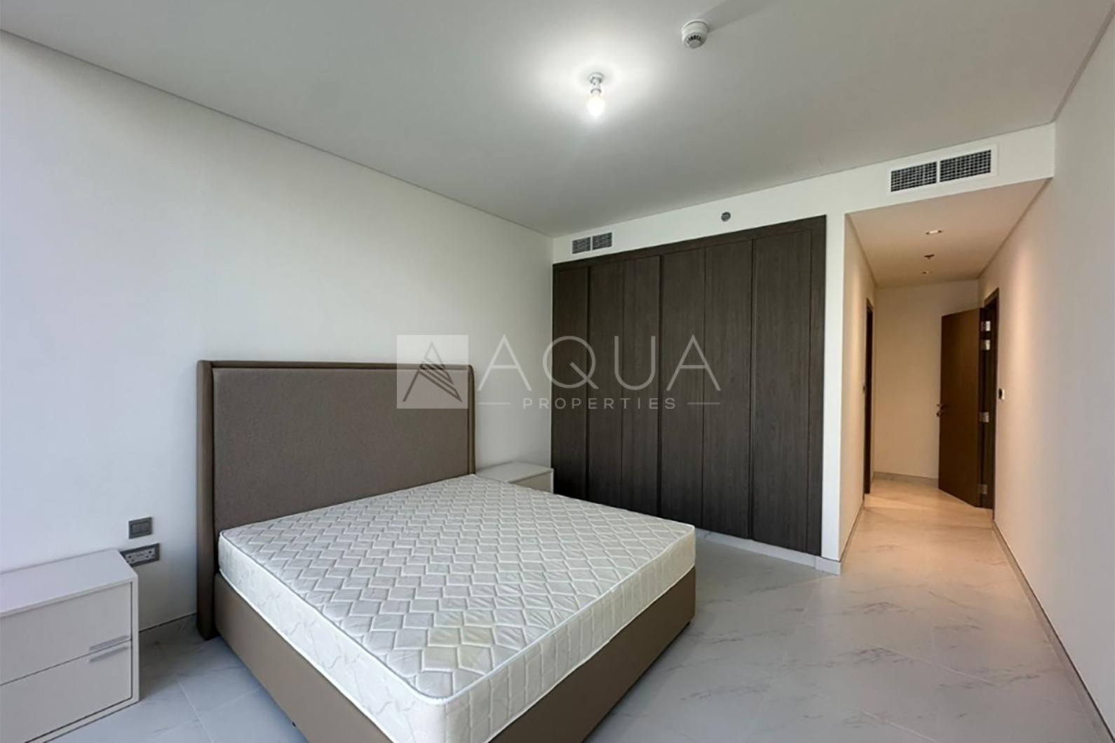 Where Luxury Meets Tranquility | Crystal Lagoon View