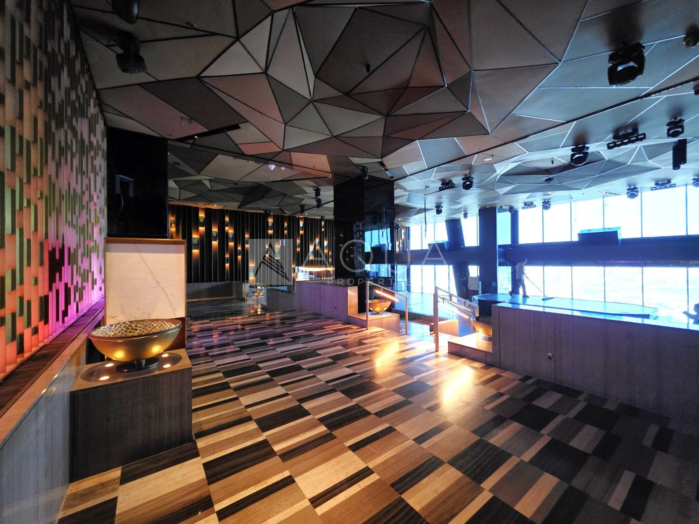 Fully Fitted | Ready | Vacant | Prime Location