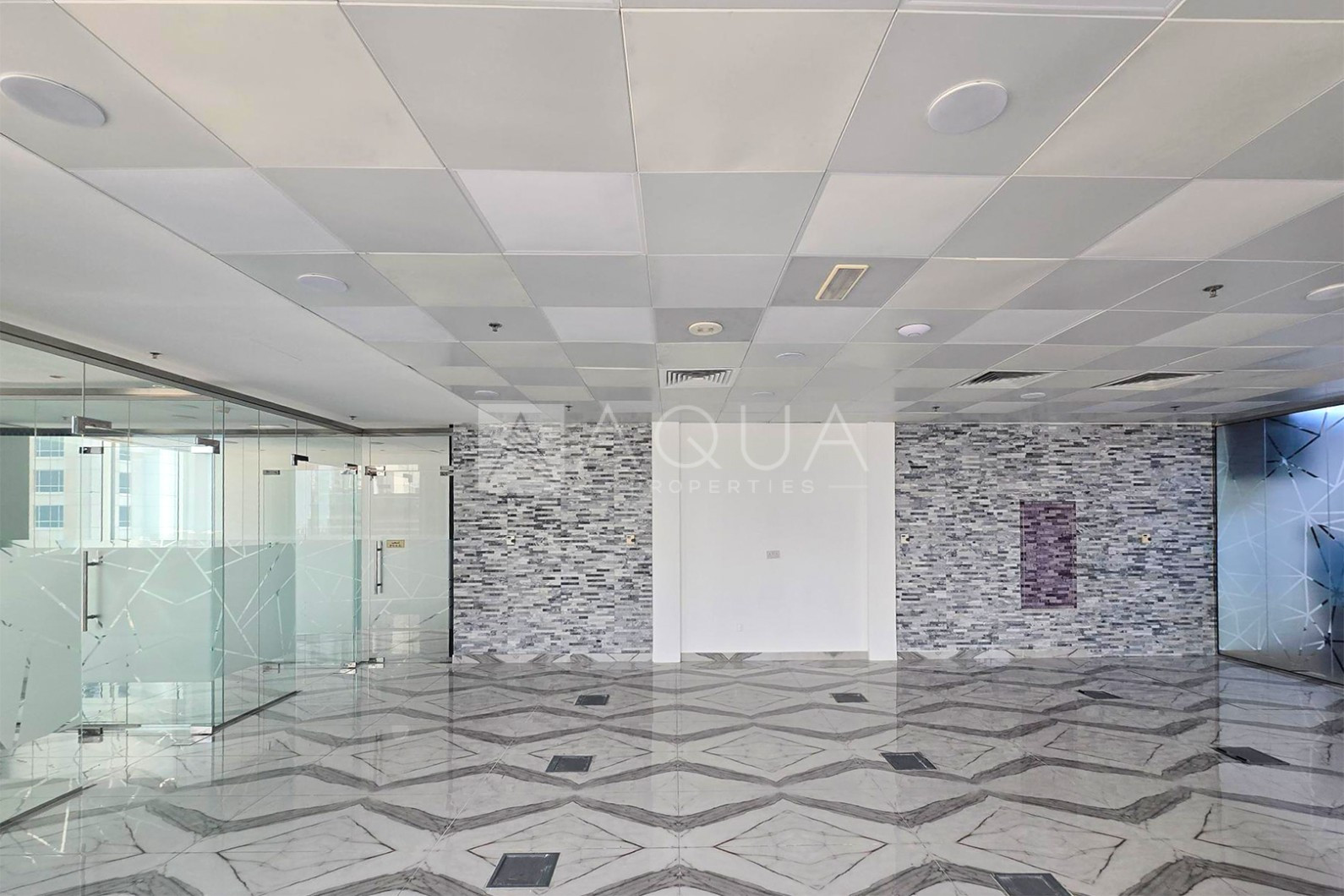 Panoramic View | Vibrant | Free DEWA    