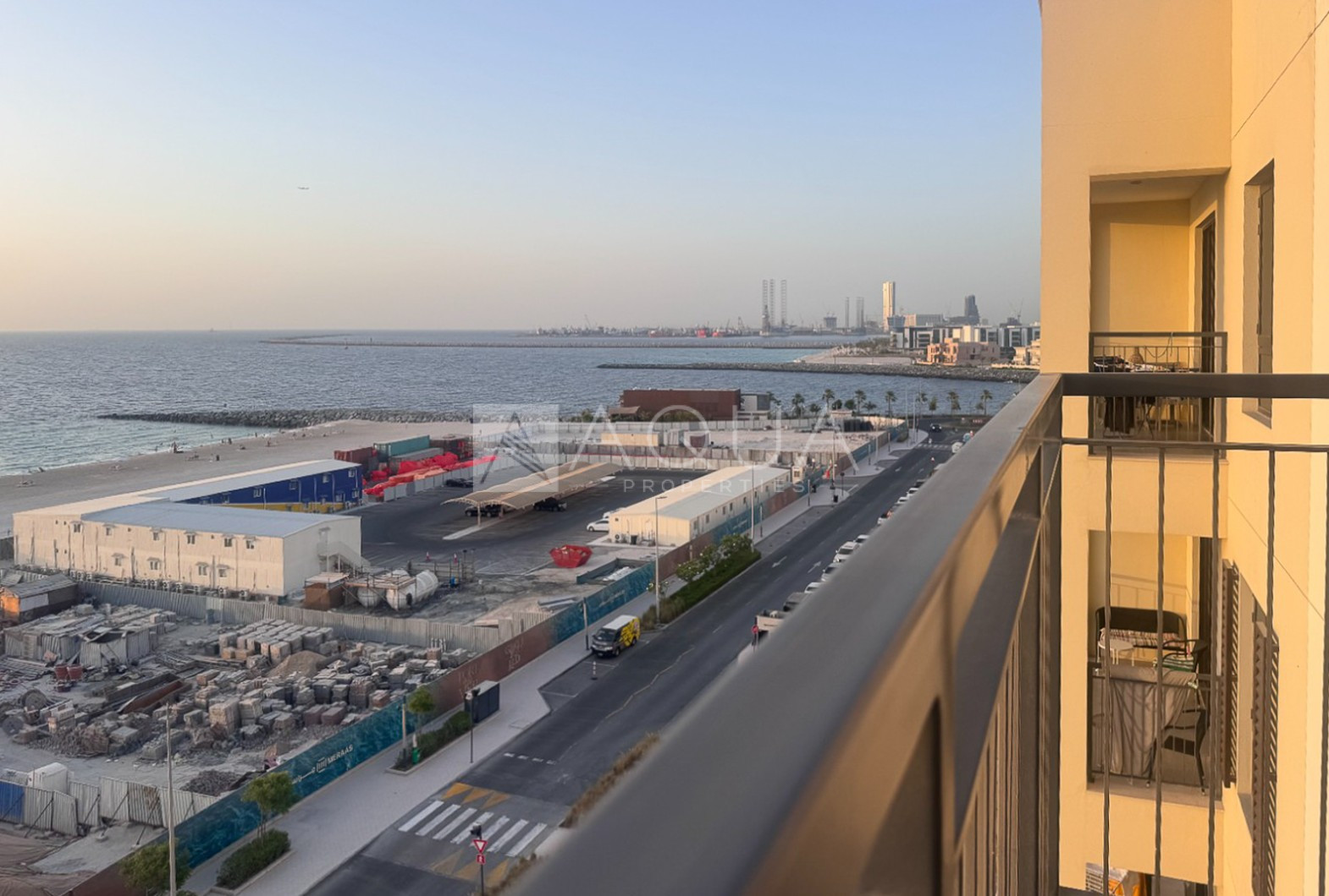 Top Floor | Sea Facing | Stunning Sunset  