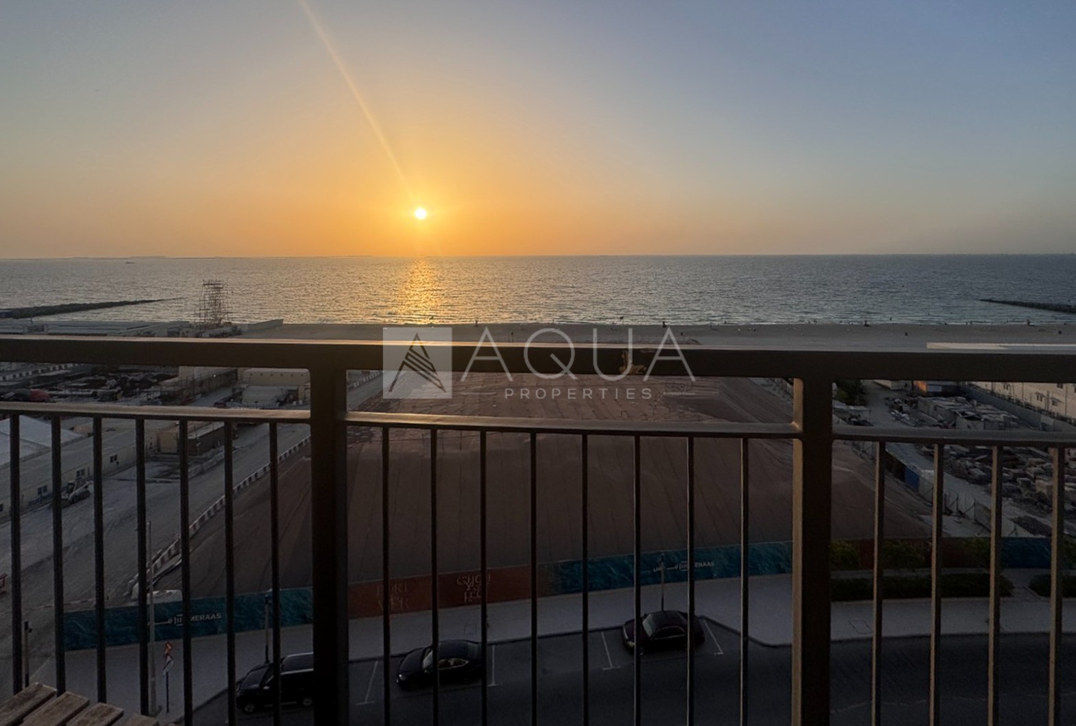 Top Floor | Sea Facing | Stunning Sunset  