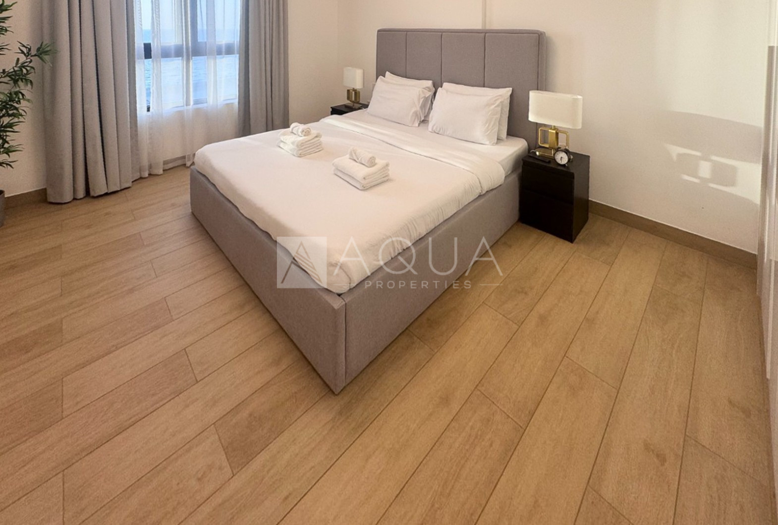 Top Floor | Sea Facing | Stunning Sunset  