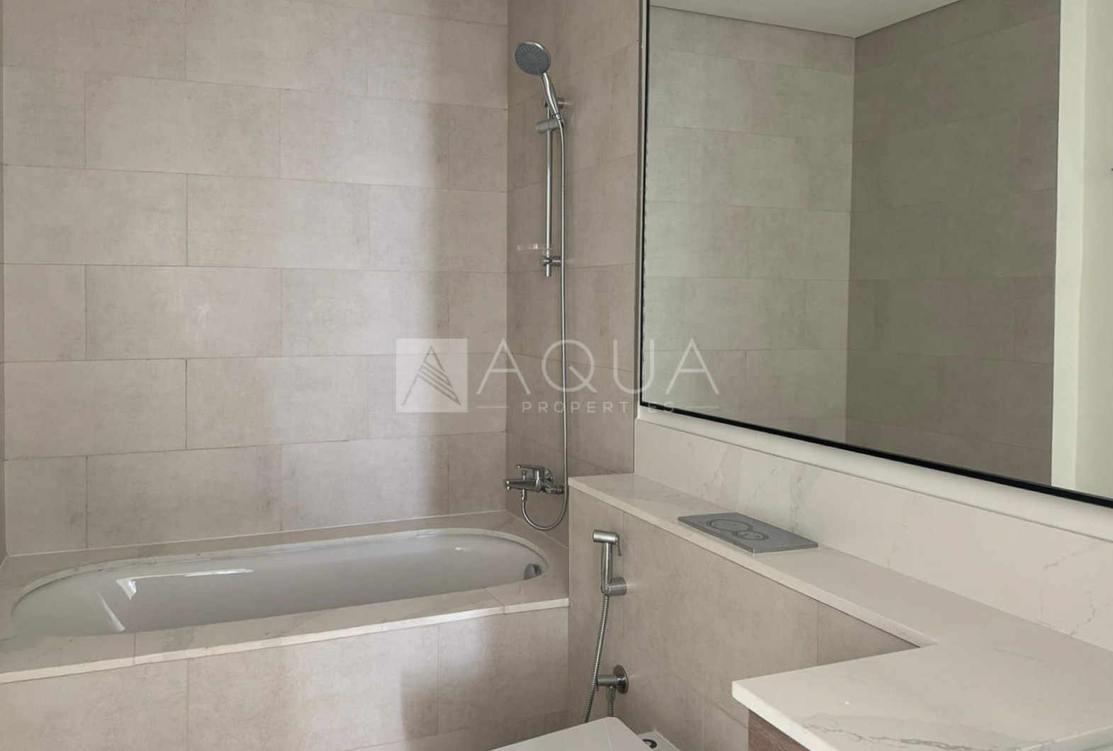 ON THE PARK | BRAND NEW | ASTON STYLE   