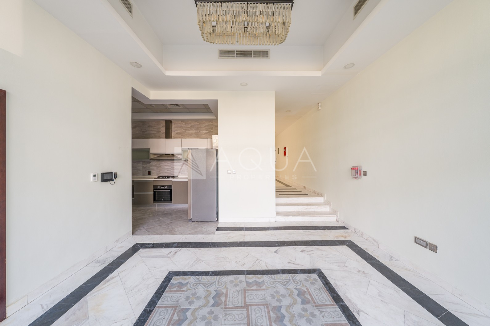 Vacant l Vastu | Single Row l Near Park 