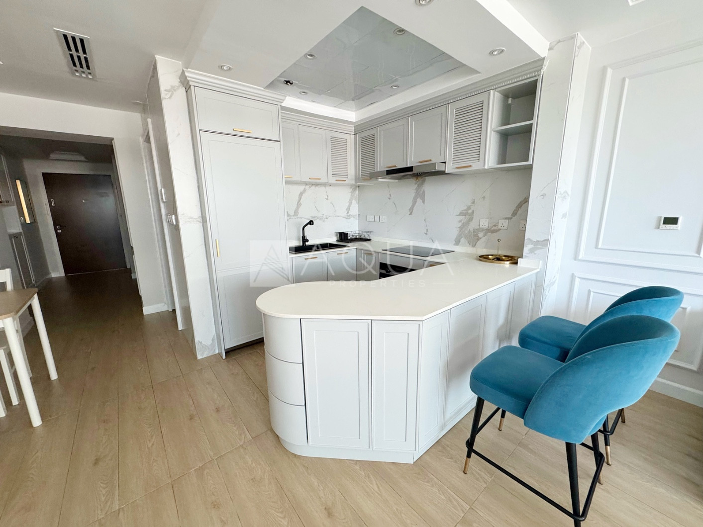 LUXURY FURNISHED | STUDY AREA | UPGRADED