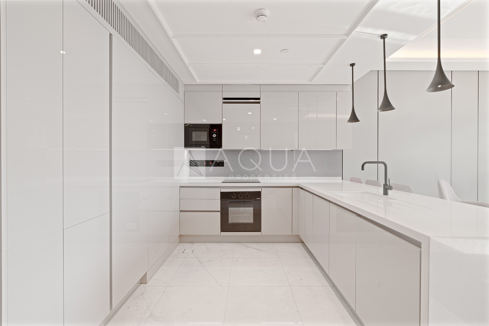 Pool Sea View | Bills Inclusive | Well Maintained