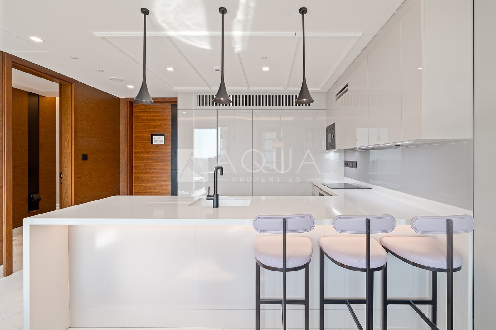 Pool Sea View | Bills Inclusive | Well Maintained