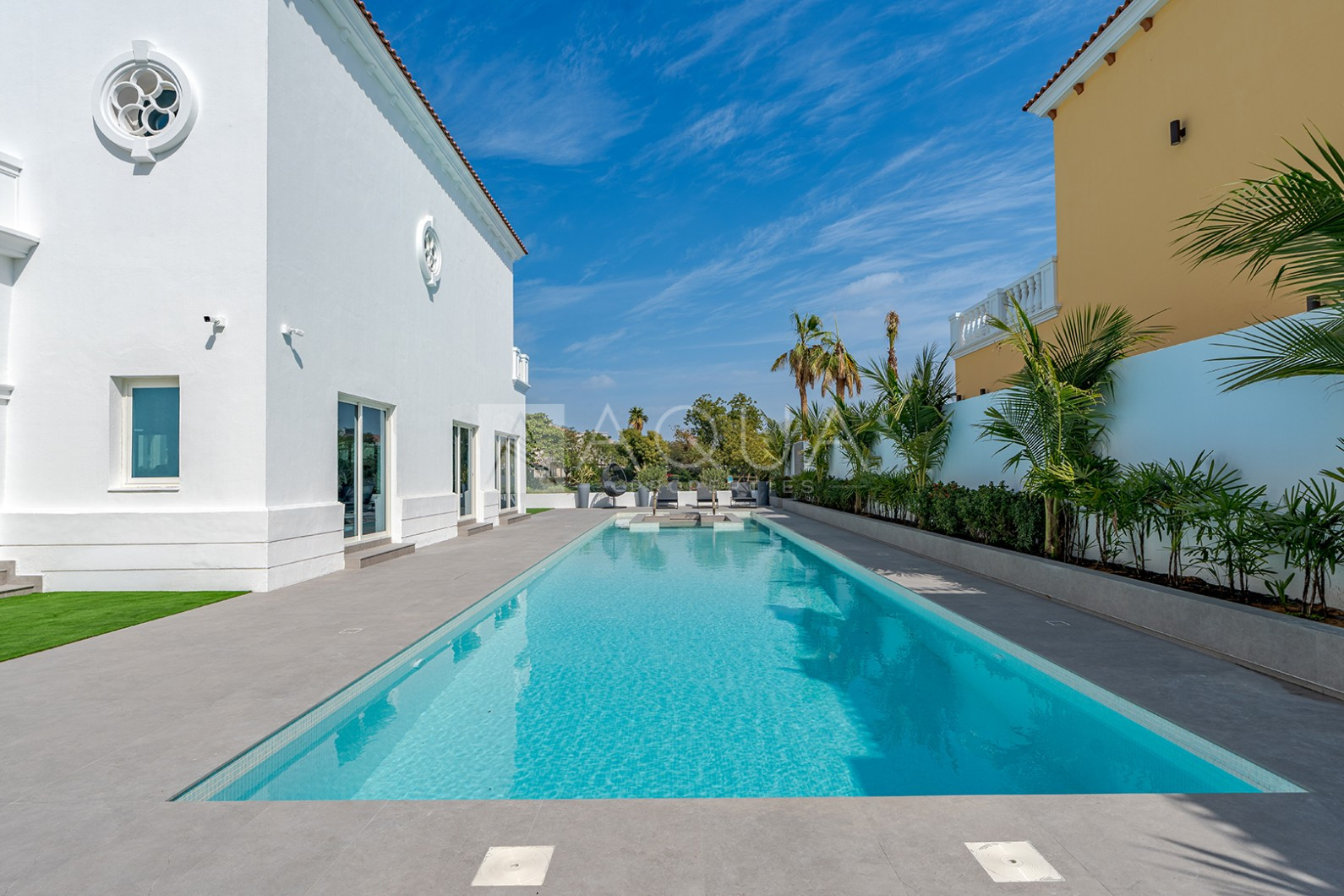 Miami Style Fully Renovated 5 BR Full Lake View