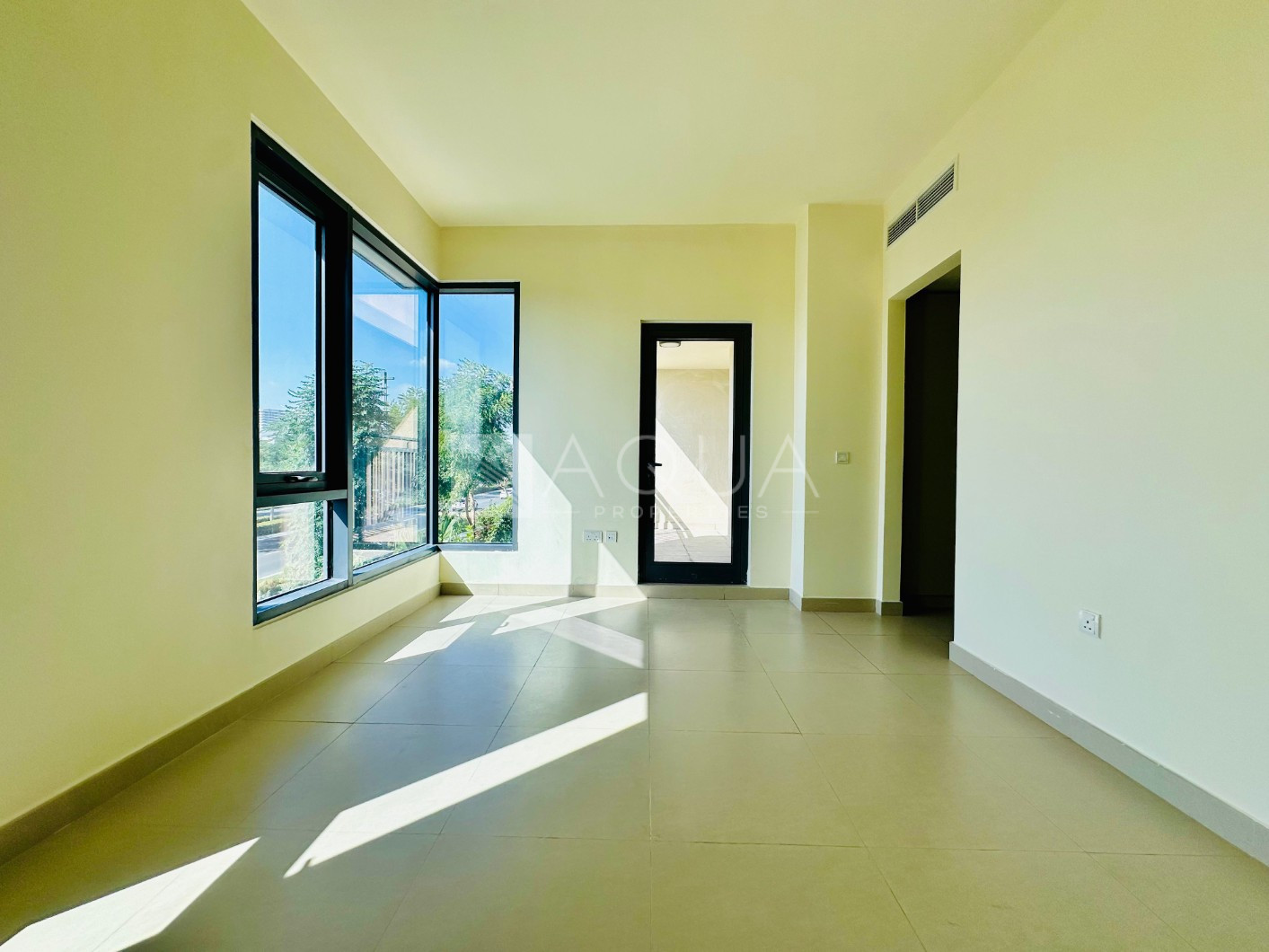 4 Bedrooms + Maids | Unfurnished | Maple 1