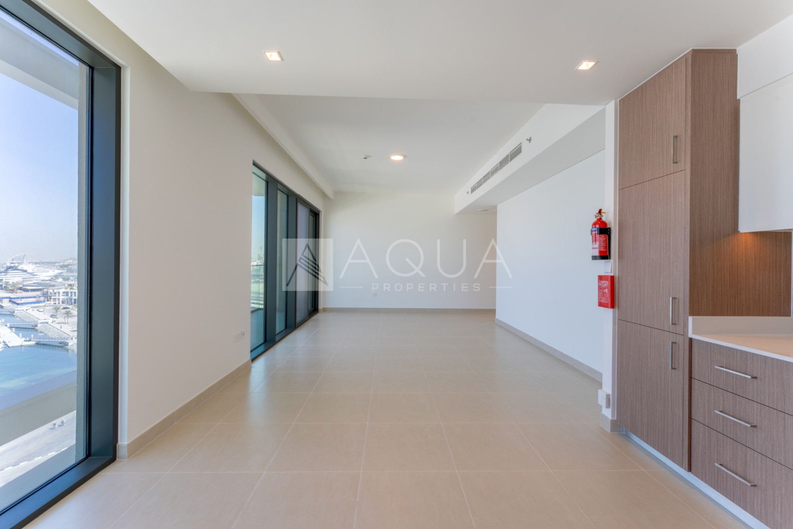 Spacious l Sea View l Brand New 