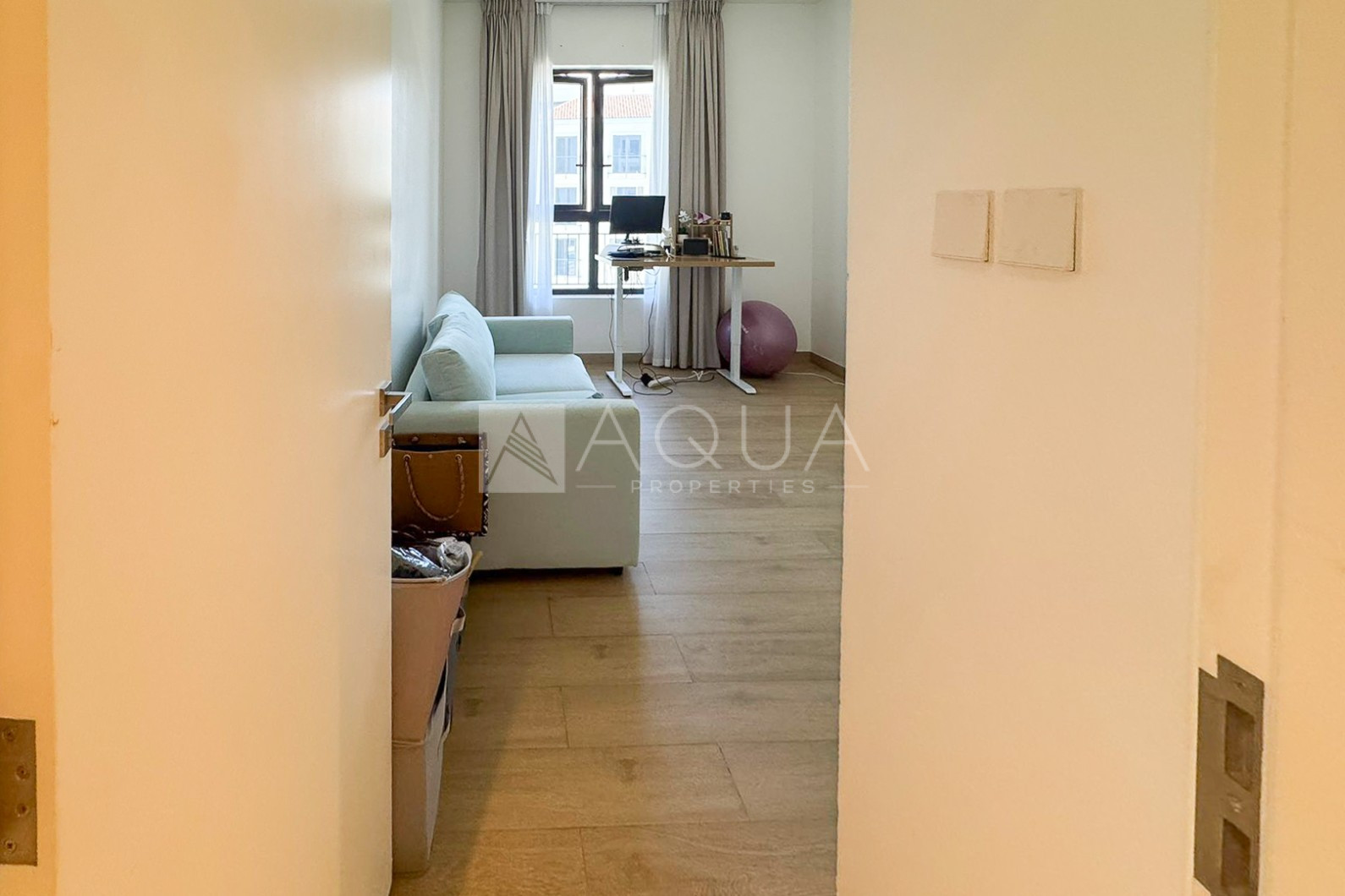 Spacious l Beach Access l Unfurnished   