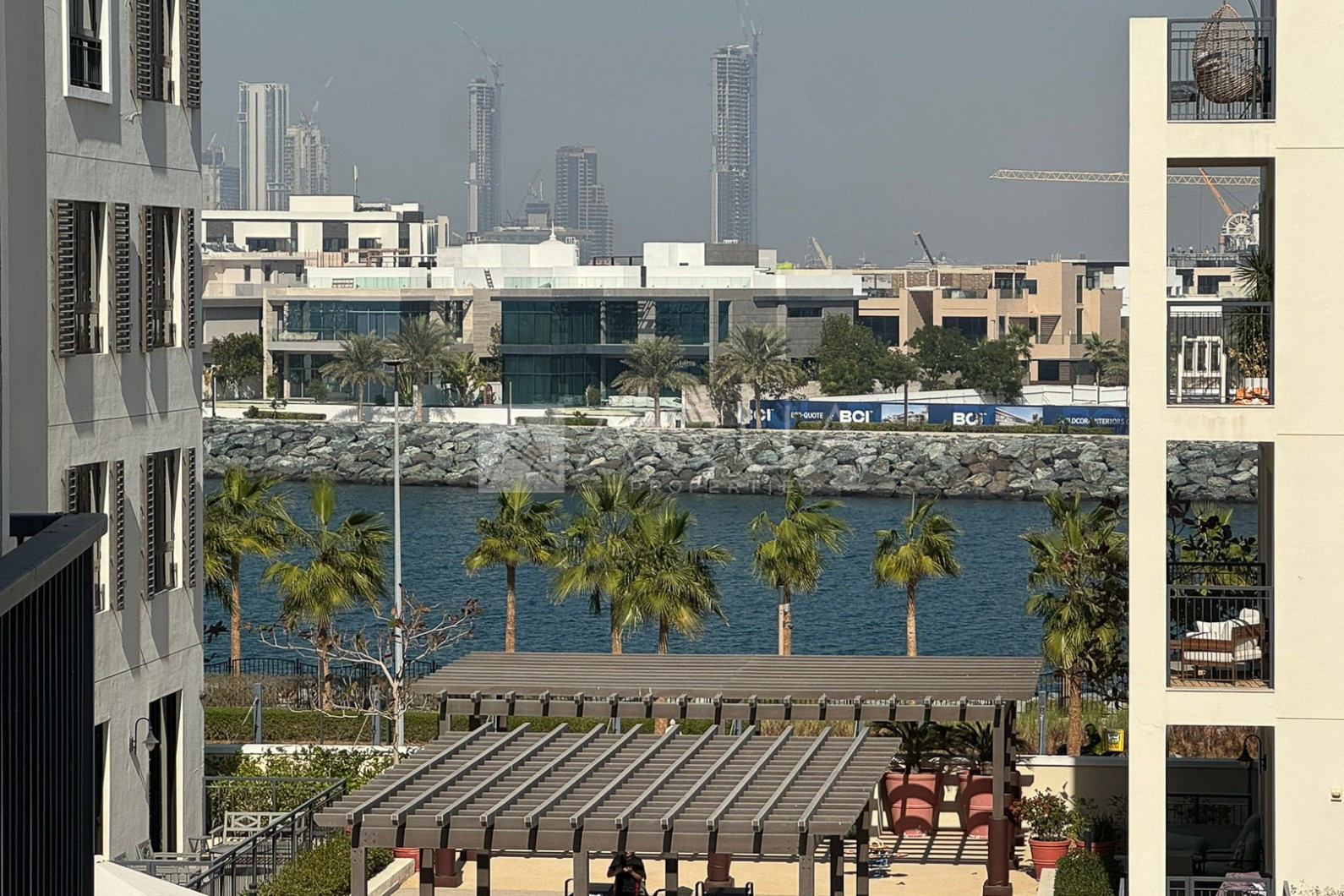 Spacious l Beach Access l Unfurnished   