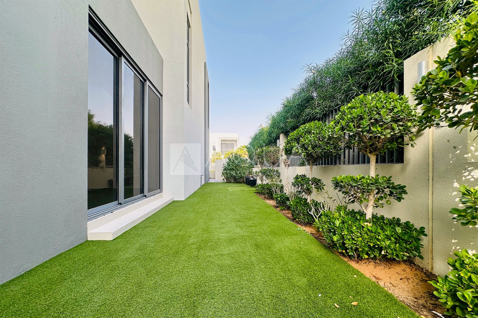 Corner Villa in Sidra 2 | Upgraded | 4 Bedrooms Plus Maids