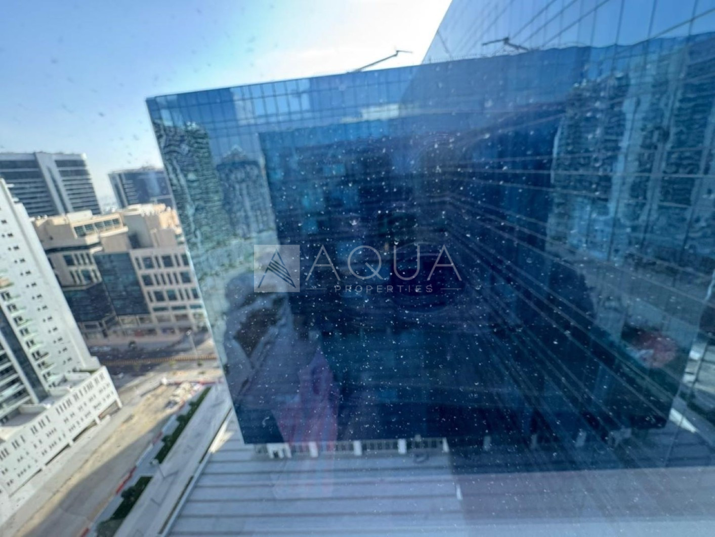 Fitted Office l 1 Parking l Small Office