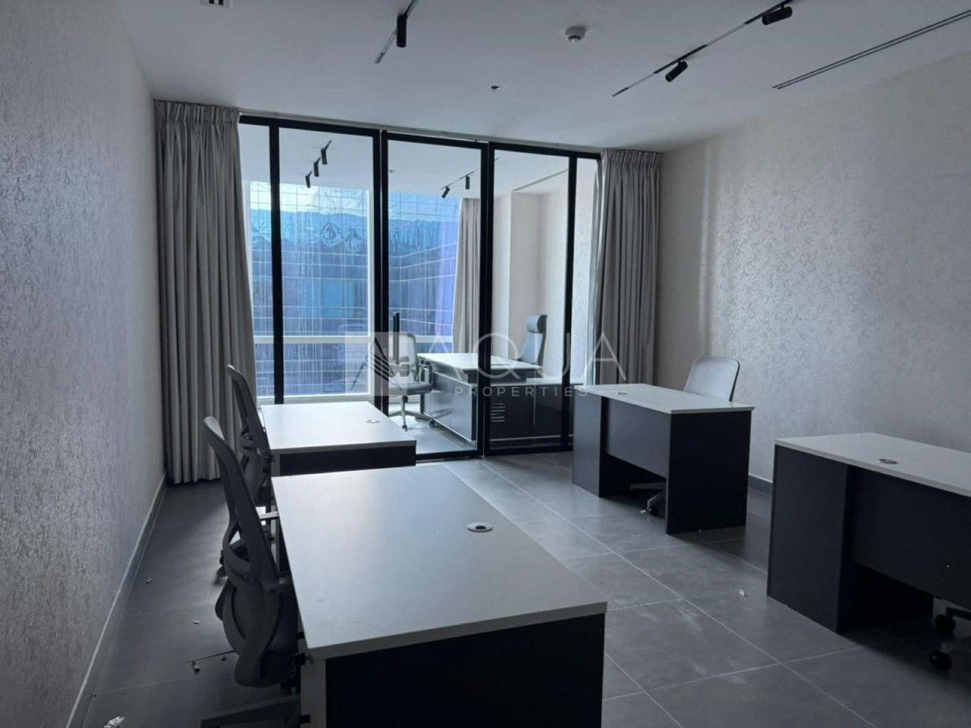 Fitted Office | 1 Parking | Small Office