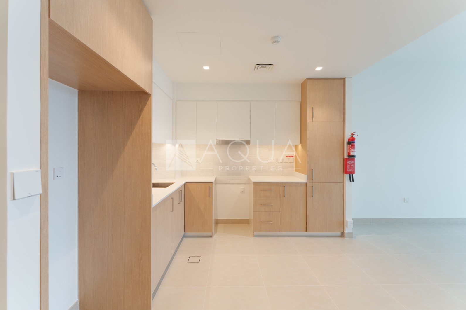 Burj Khalifa & Sea View l Beach Access  