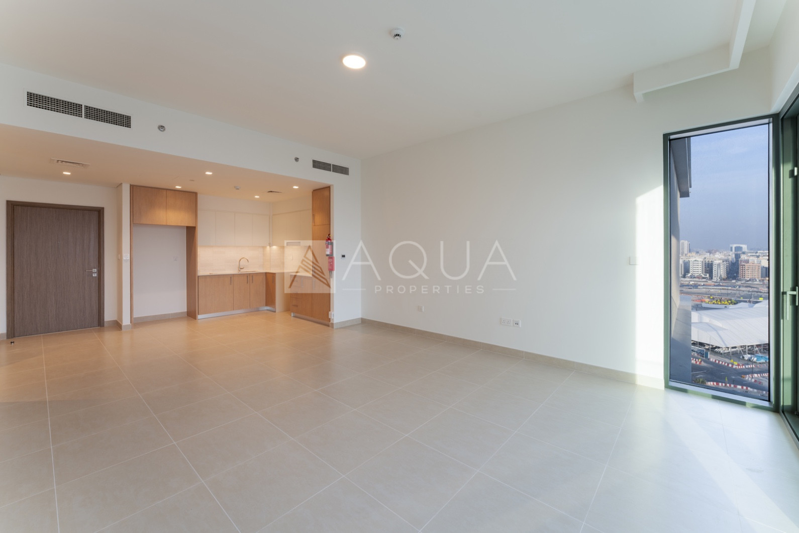 Burj Khalifa & Sea View l Beach Access  