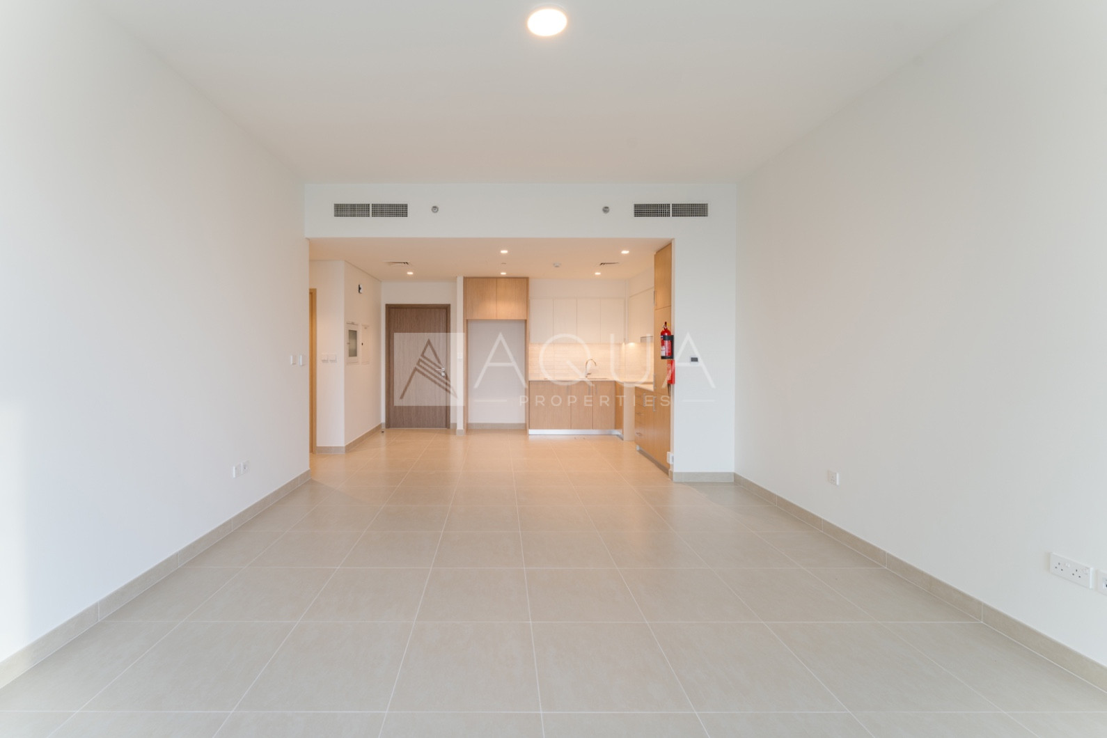 Burj Khalifa & Sea View l Beach Access  