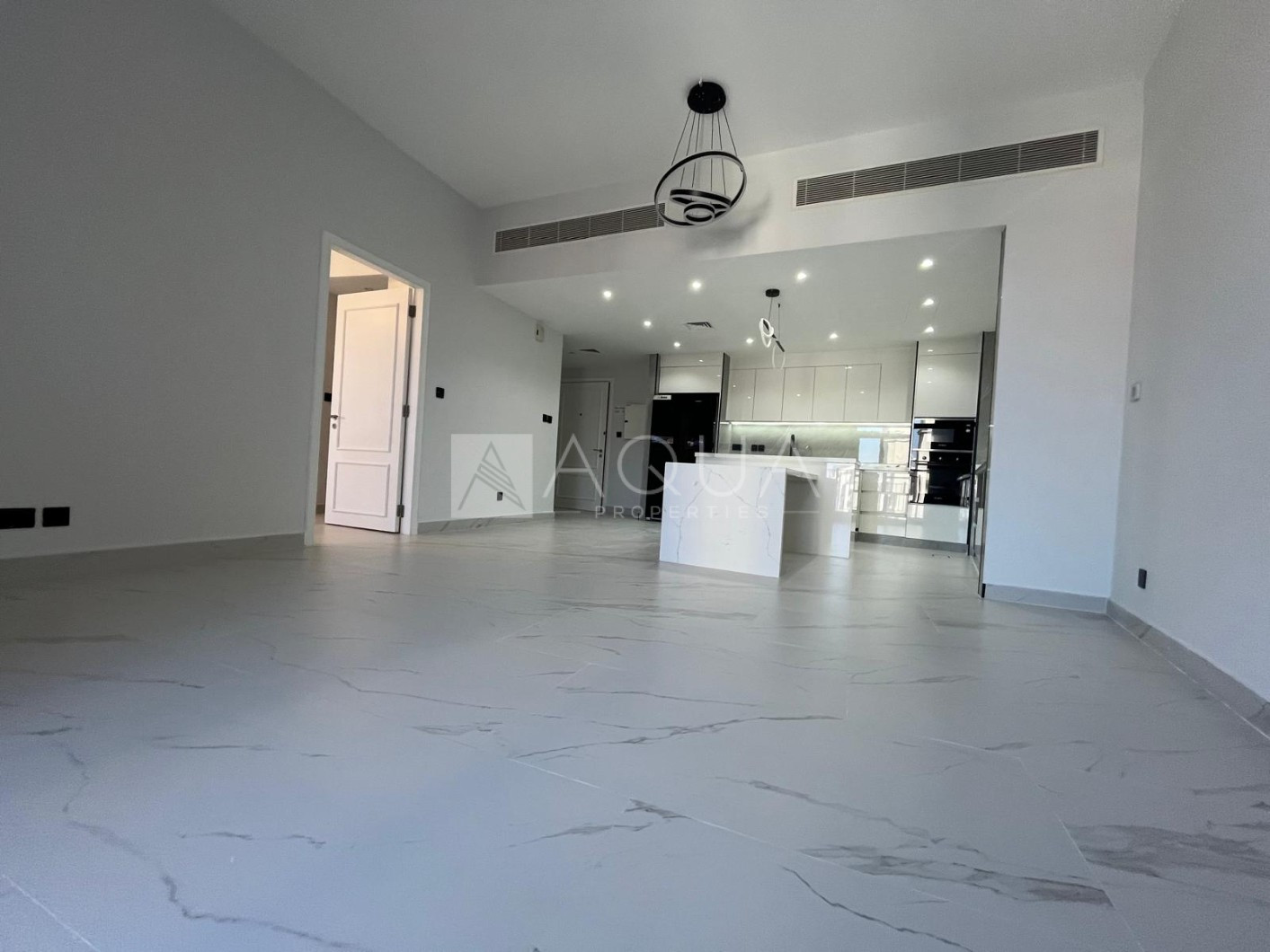 Ready to Move In l Storage Basement l Fully Renovated