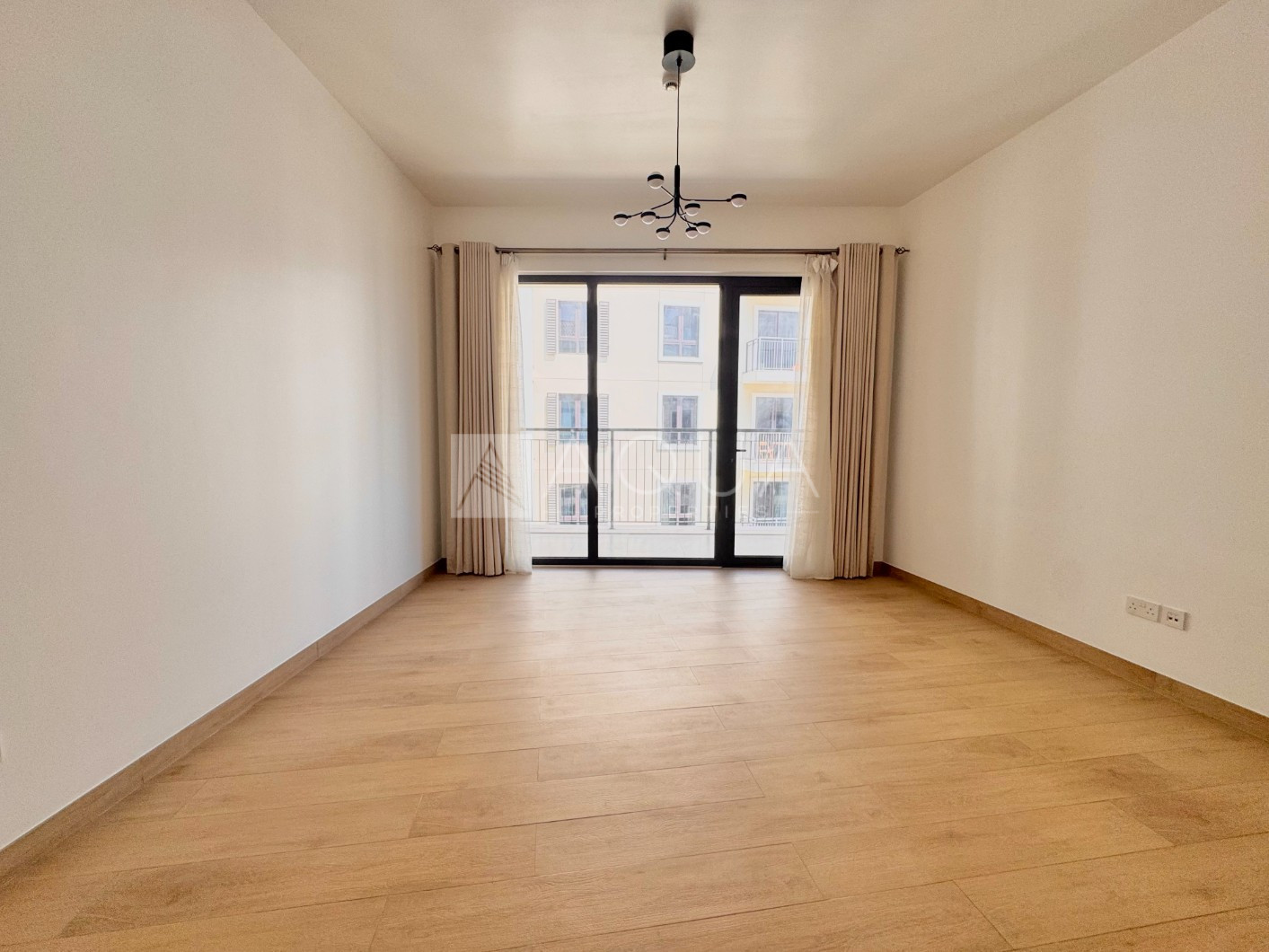 Waterfront Asset| Tenanted | Prime Location