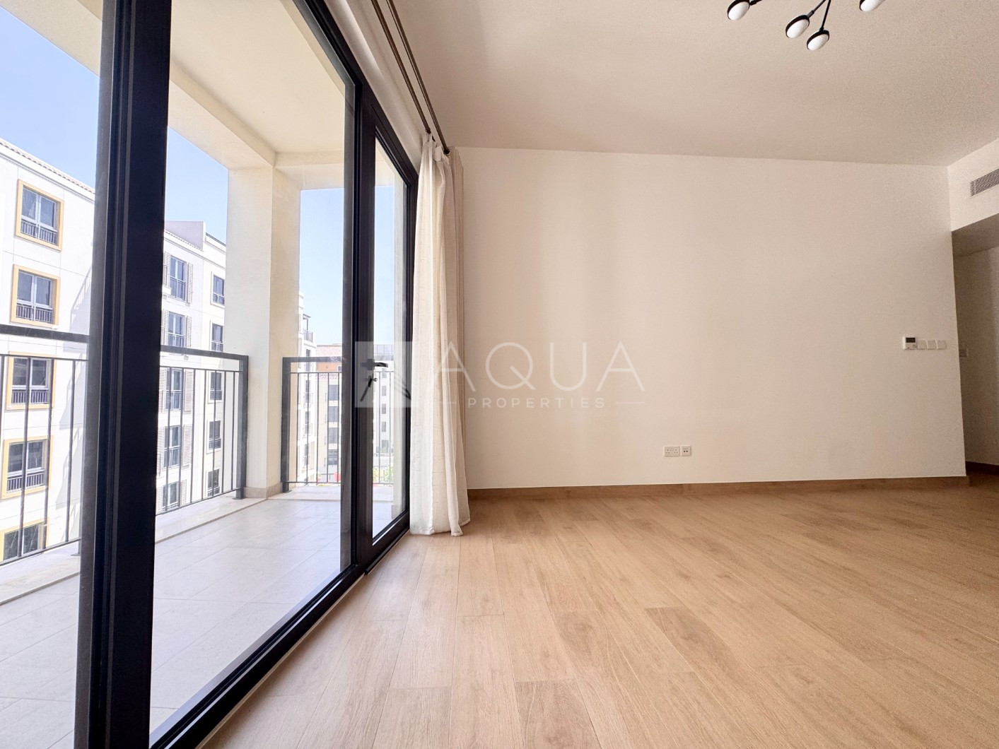 Waterfront Asset| Tenanted | Prime Location