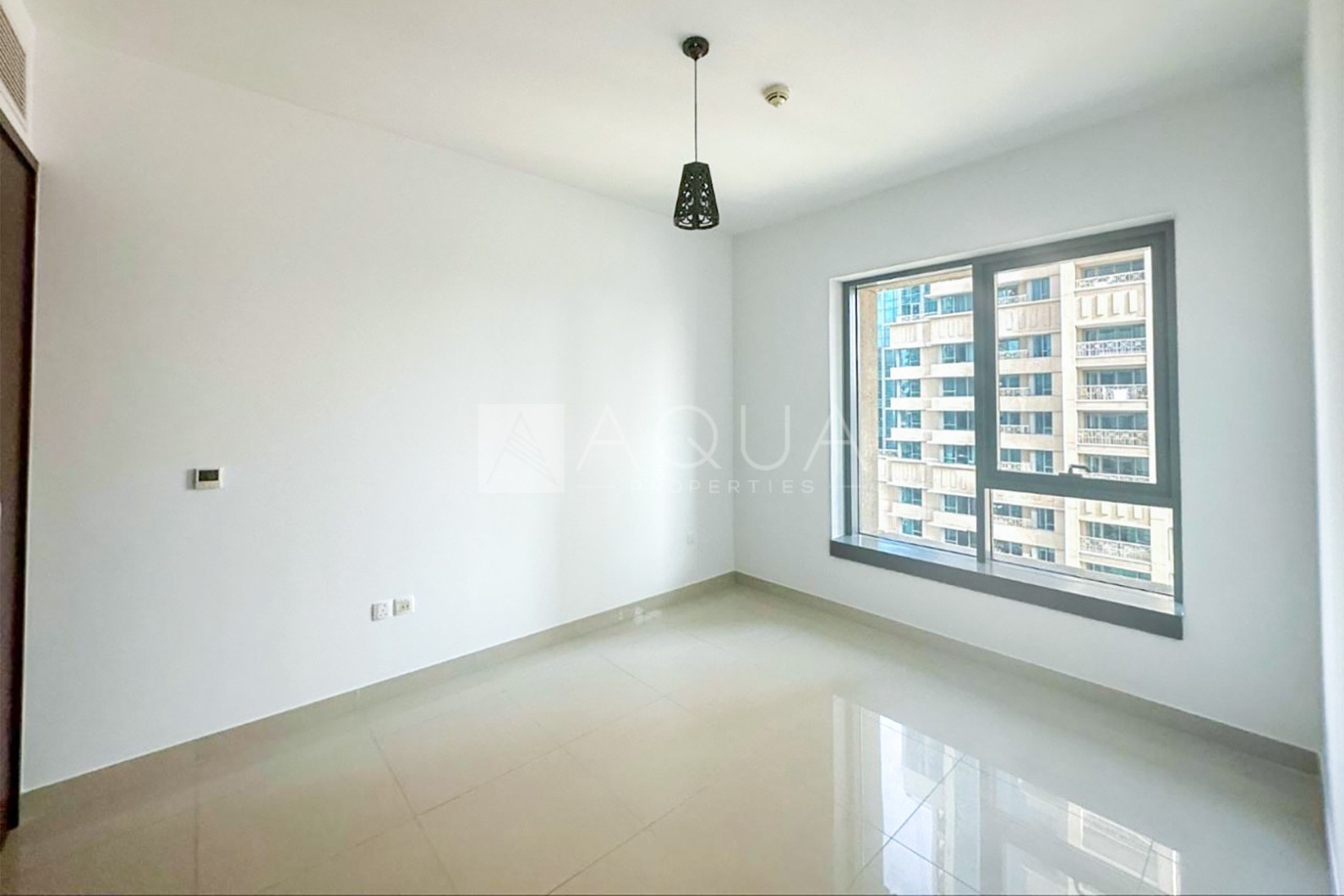 High Floor | Fountain & Skyline View | Spacious Layout