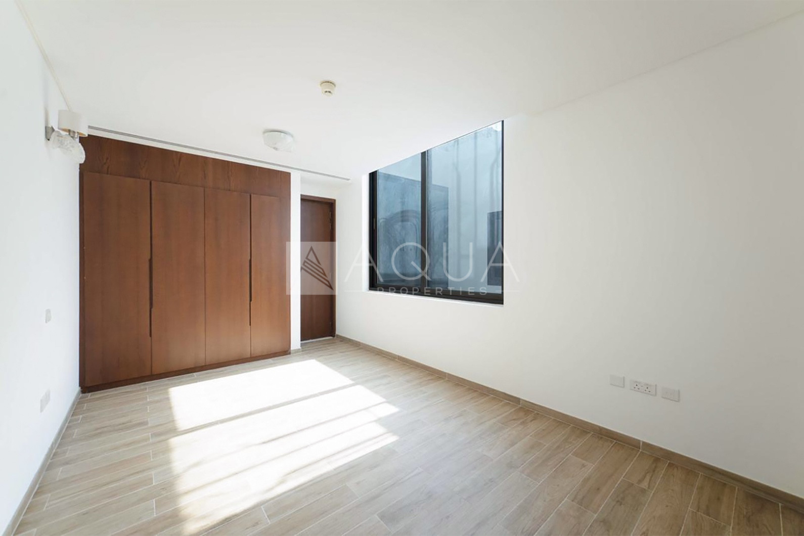 Single Row | Vacant | Near Pavilion     