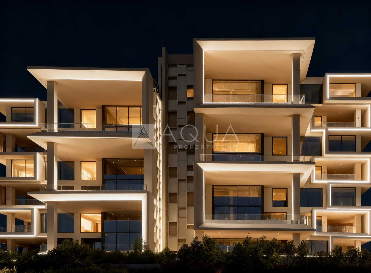 Exclusive | Top Floor Duplex | Palm Facing