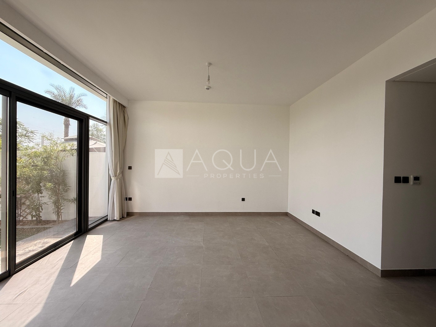 COMMUNITY VIEW | SINGLE ROW | QUIET LOCATION