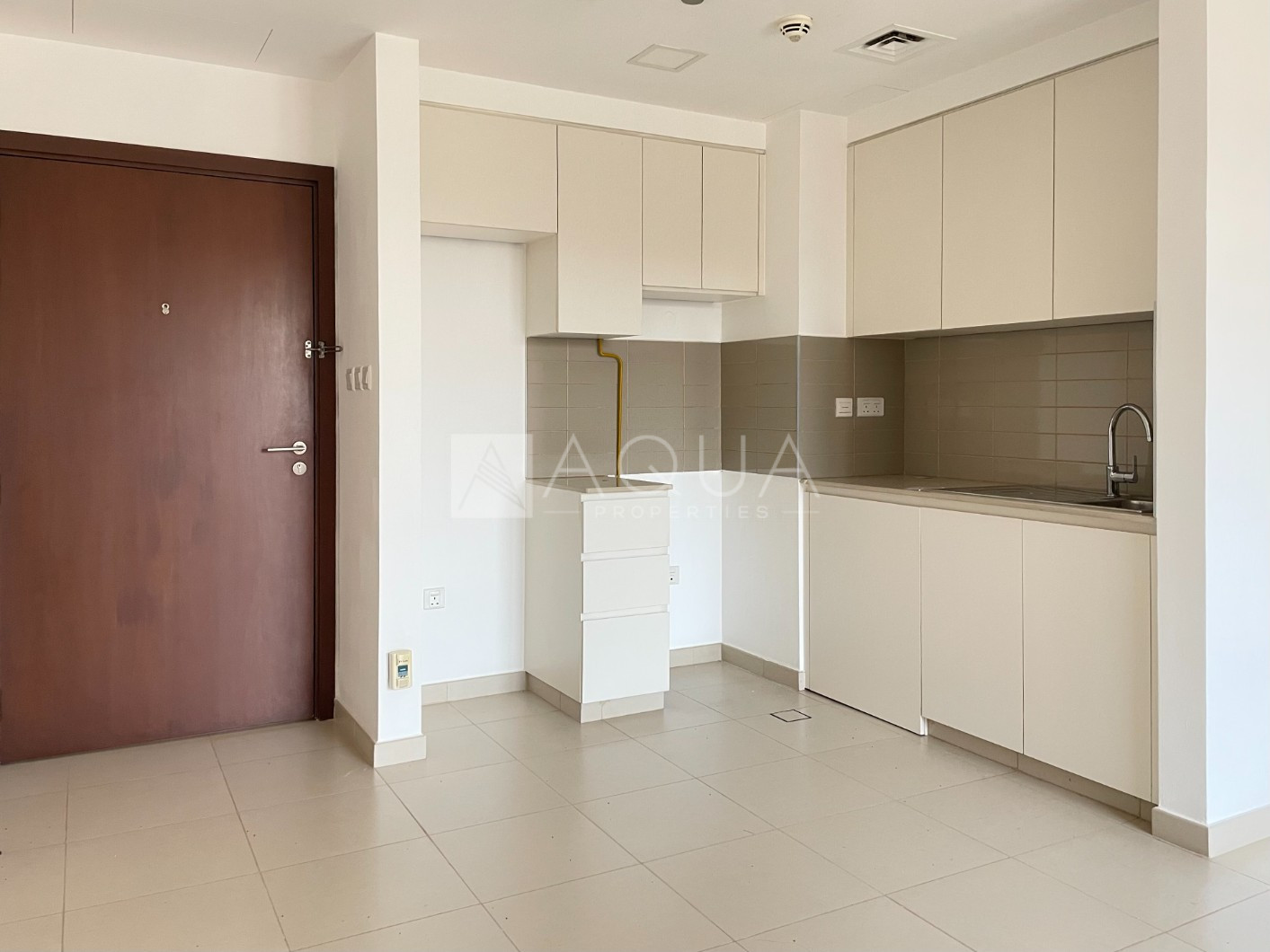 Ready to Move | Pool View | Unfurnished 