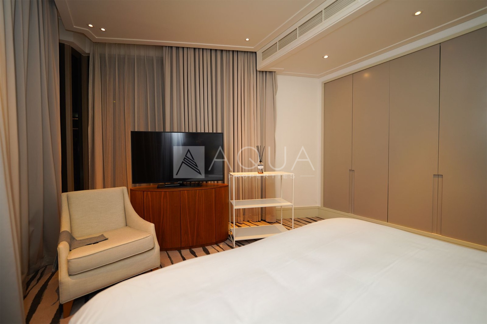 Serviced Apartment | Luxury | Furnished 
